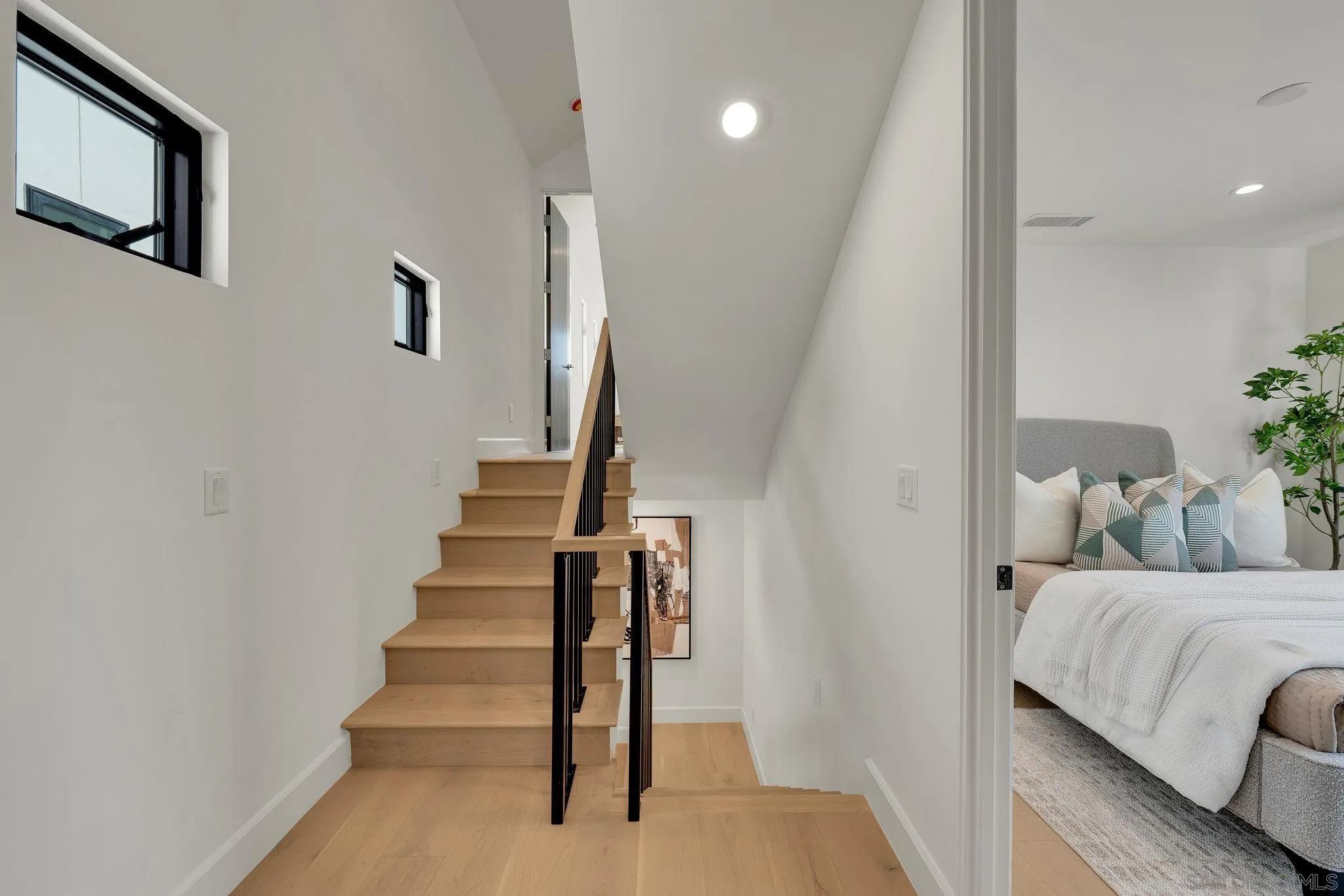 https://cdn.realtyfeed.com/cdn/127/260008654/1f33b515a996086cf289a38835b93081.webp