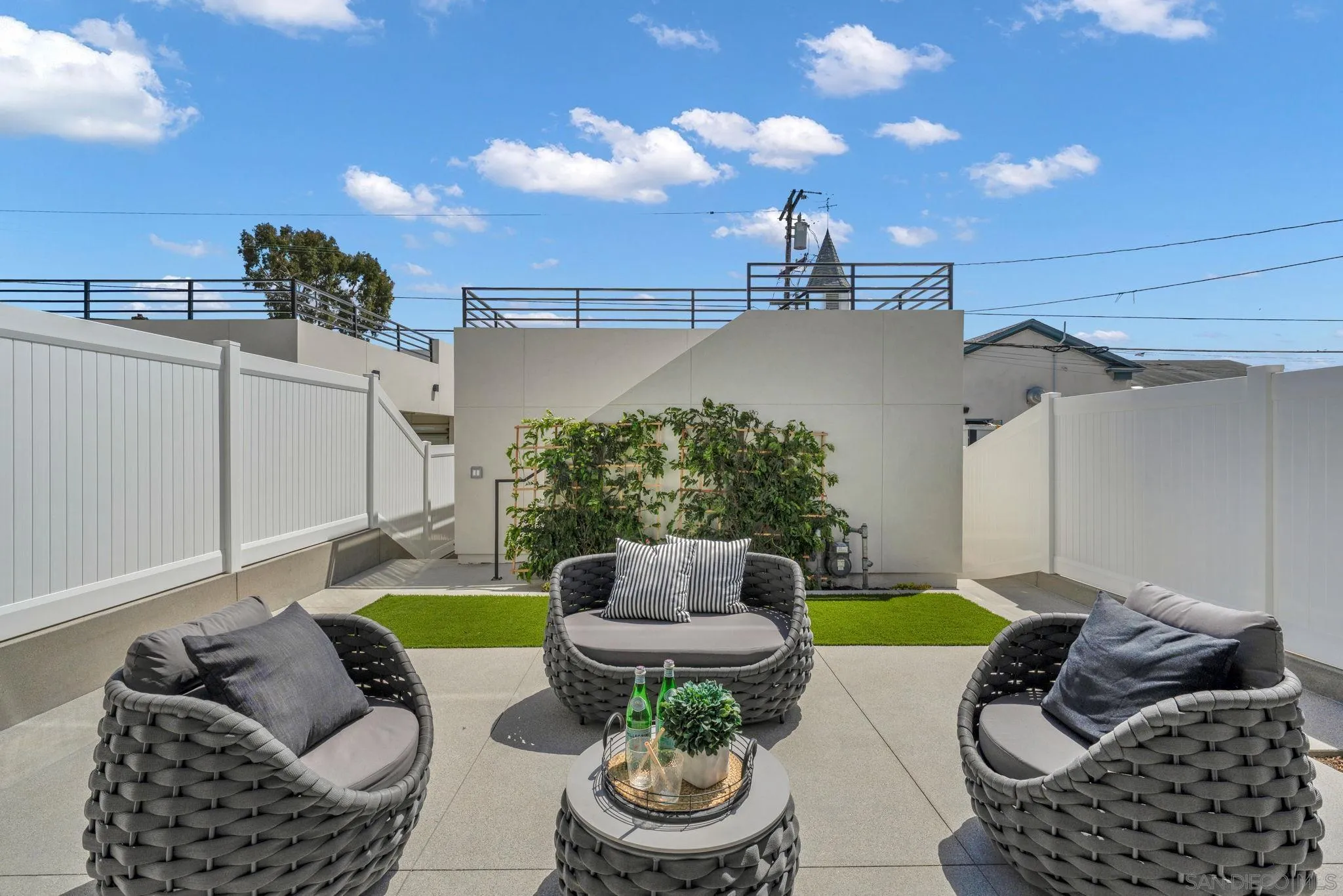 https://cdn.realtyfeed.com/cdn/127/260008654/a25c81a6432bd75aa11b7bc15f79c9db.webp