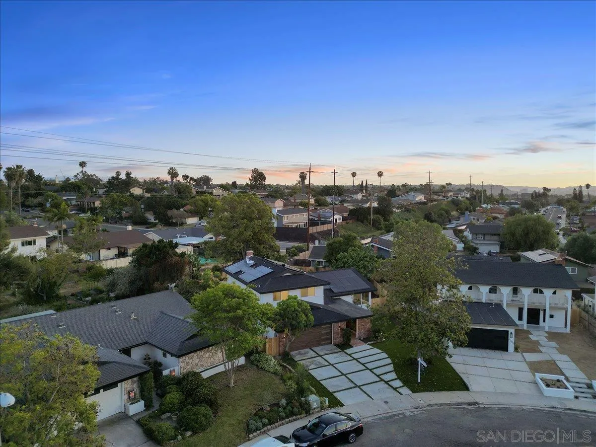 https://cdn.realtyfeed.com/cdn/127/260008664/3488107b9dcb30a23109d739c4a8bfc0.webp