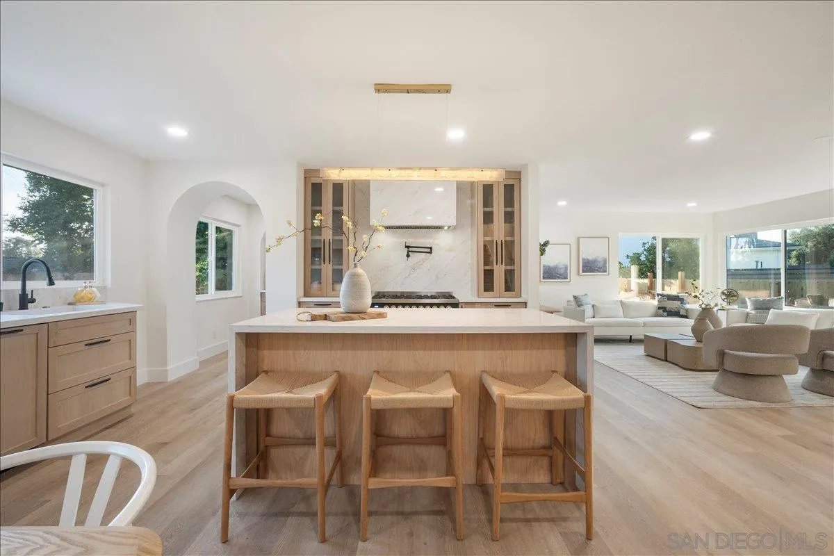 https://cdn.realtyfeed.com/cdn/127/260008664/4202578bd1373c65fe0741d4a3ca2004.webp