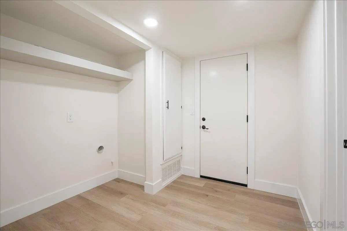 https://cdn.realtyfeed.com/cdn/127/260008664/930130ae2e8a61498994dd9efc28e099.webp