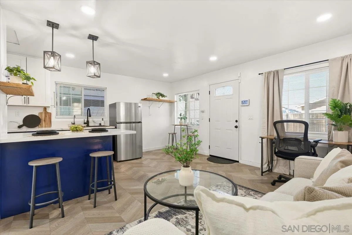 https://cdn.realtyfeed.com/cdn/127/260008665/1fc42ab7d9a31f31a36c457b8be685cc.webp