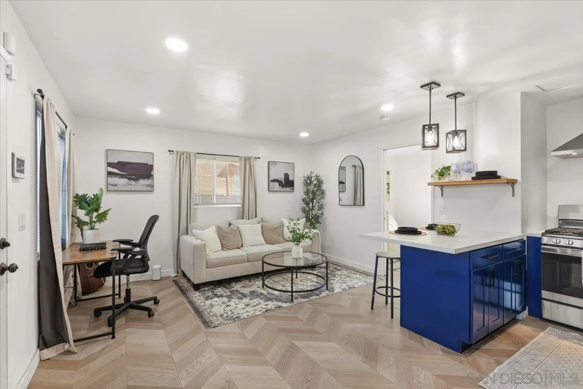 https://cdn.realtyfeed.com/cdn/127/260008665/3f7167e89ae14cb5c56c6ae84c13da76.webp