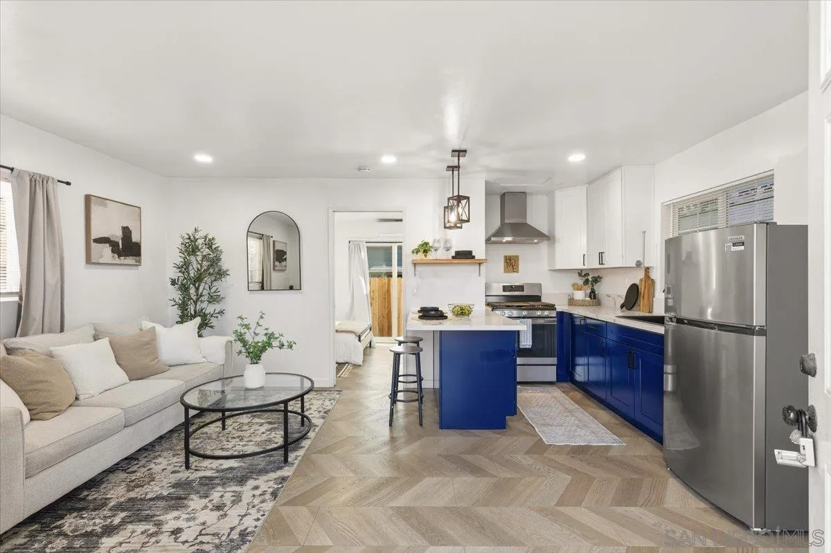https://cdn.realtyfeed.com/cdn/127/260008665/b3ae8e8b1dc83b98219fa955fbba1e58.webp