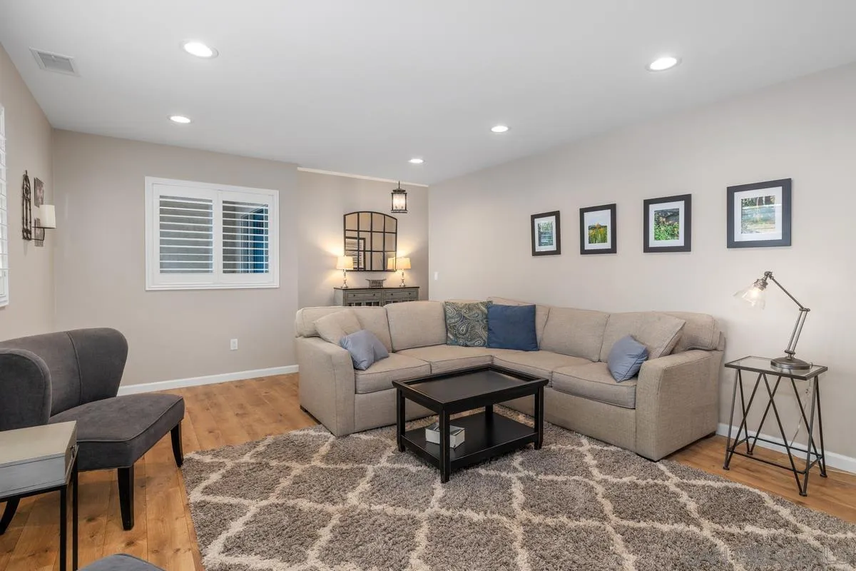 https://cdn.realtyfeed.com/cdn/127/260008666/33bbe169eb6c871794a298dc1bb318e7.webp