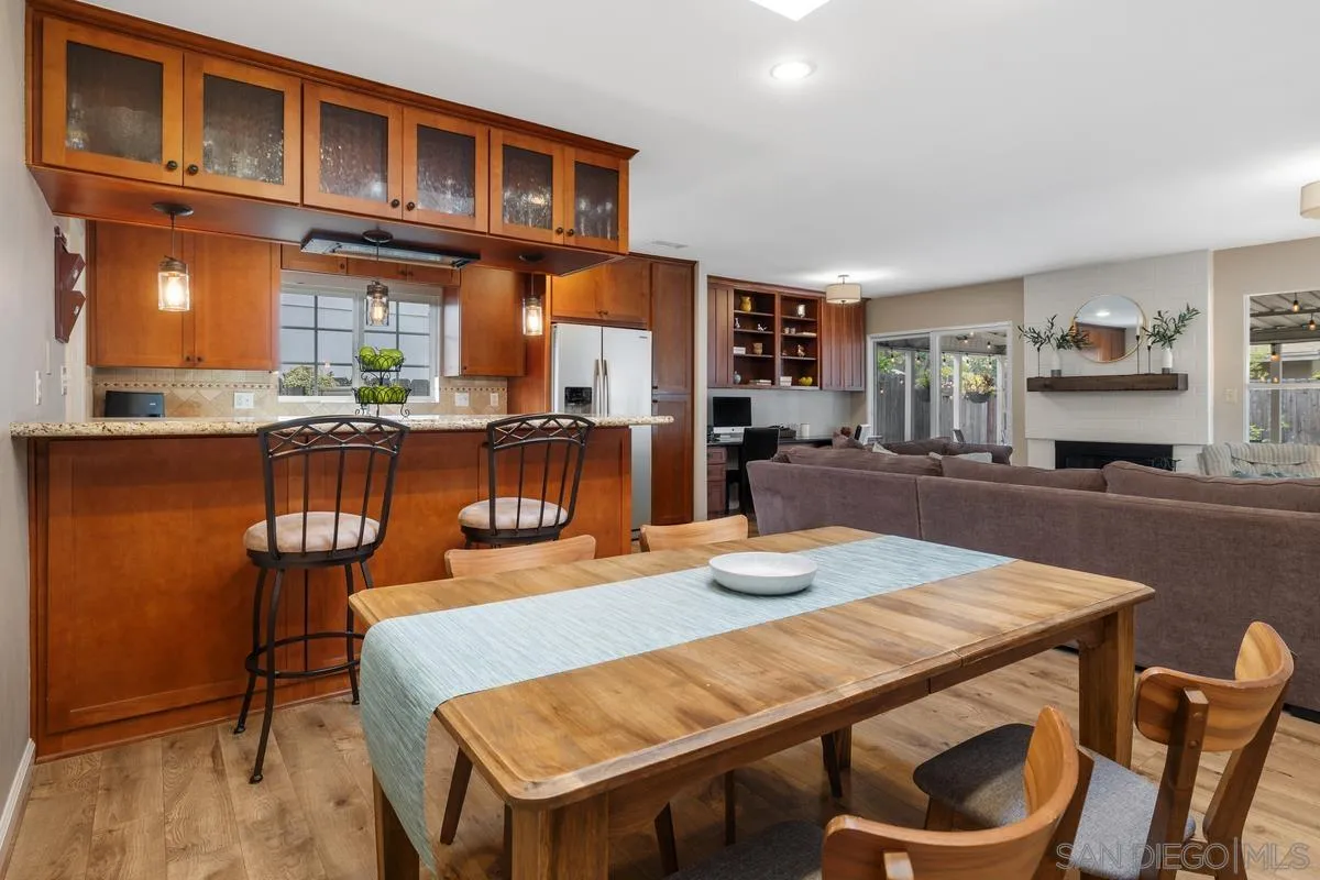 https://cdn.realtyfeed.com/cdn/127/260008666/c186132dc2f41111b72968d49a277c4b.webp