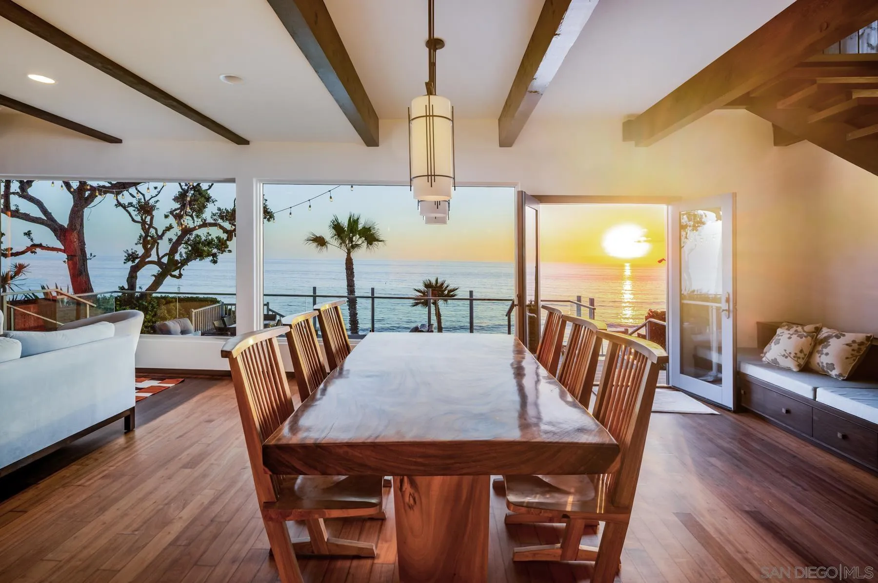 https://cdn.realtyfeed.com/cdn/127/260008668/7ca2e3af0a3c0812d3c8627ed1239512.webp