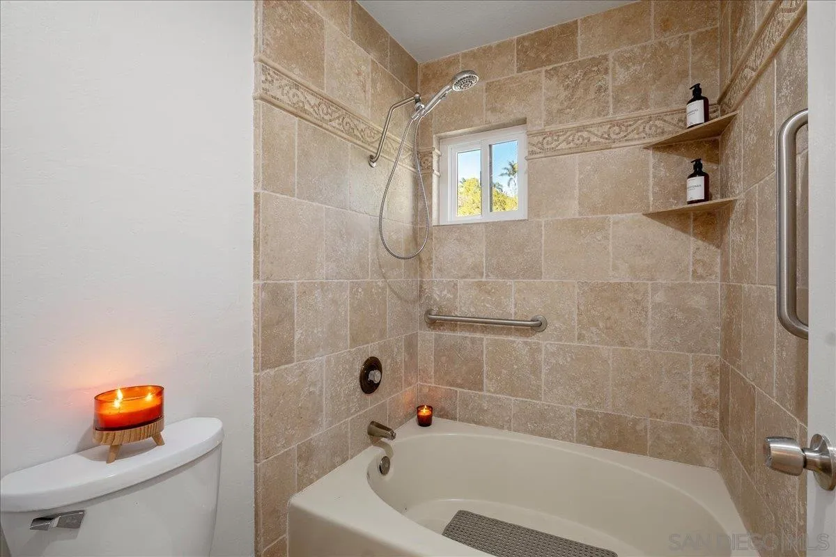 Photo #17: 260008671 Listing: Photo #17