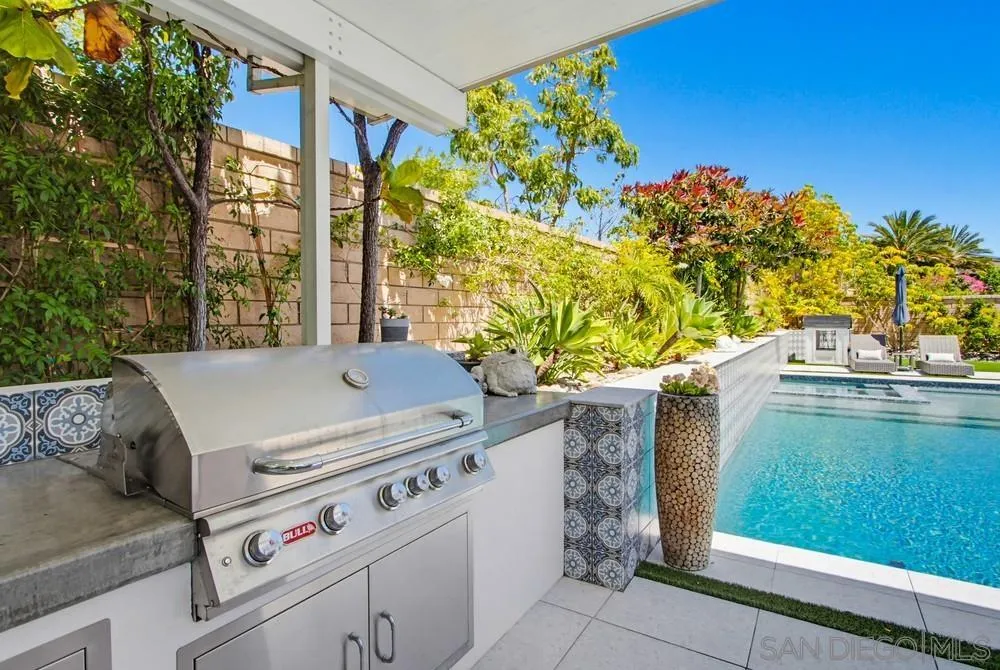 https://cdn.realtyfeed.com/cdn/127/260008683/1040f41ec54cf5106fb313325a8464ee.webp