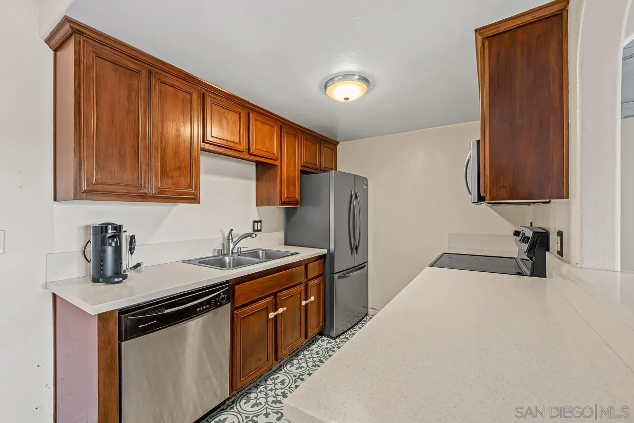 Photo #12: 260008686 Listing: Photo #12