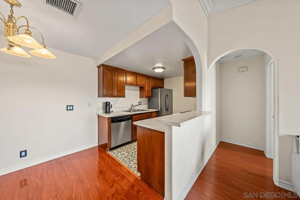 Photo #10: 260008686 Listing: Photo #10