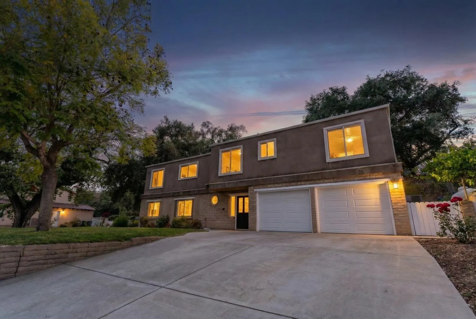 https://cdn.realtyfeed.com/cdn/127/260008689/bd3d755faa2d1200deee4abe2725da5e.webp