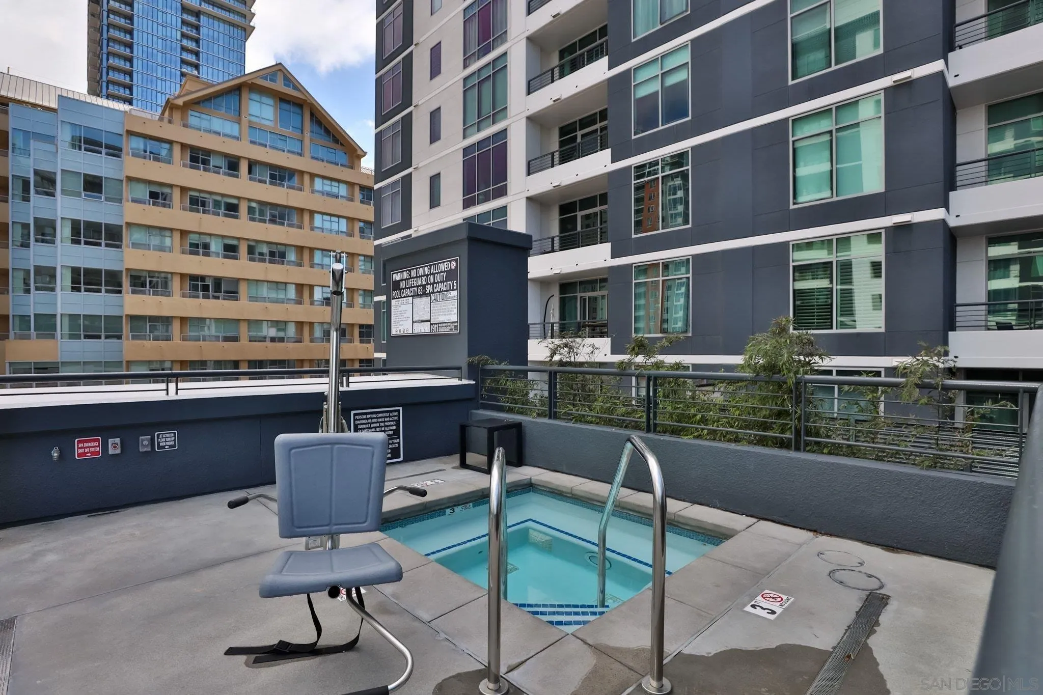 https://cdn.realtyfeed.com/cdn/127/260008690/772feaeb6a0cb0d53ec2e055062afd50.webp