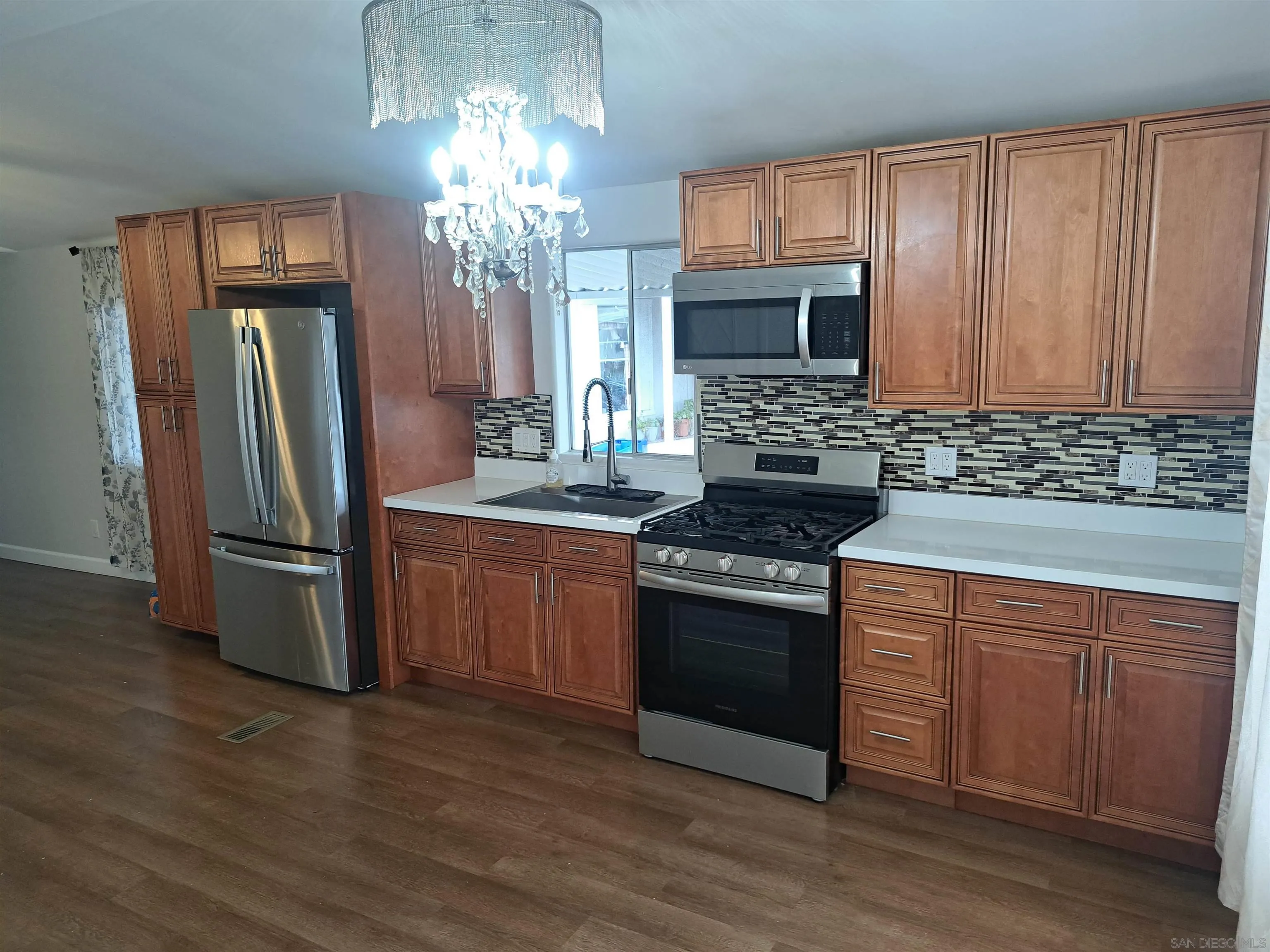 https://cdn.realtyfeed.com/cdn/127/260008692/ae737a4dffa12a428491962c88c8328e.webp