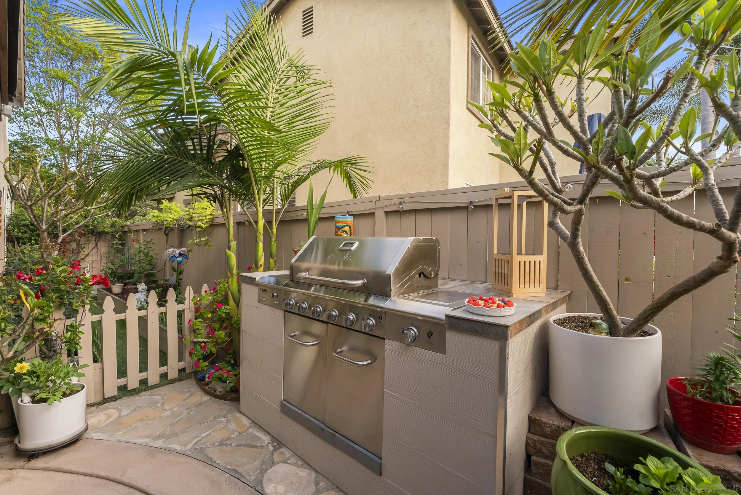 https://cdn.realtyfeed.com/cdn/127/260008697/7bc668334574b19acb5d2728a614a660.webp