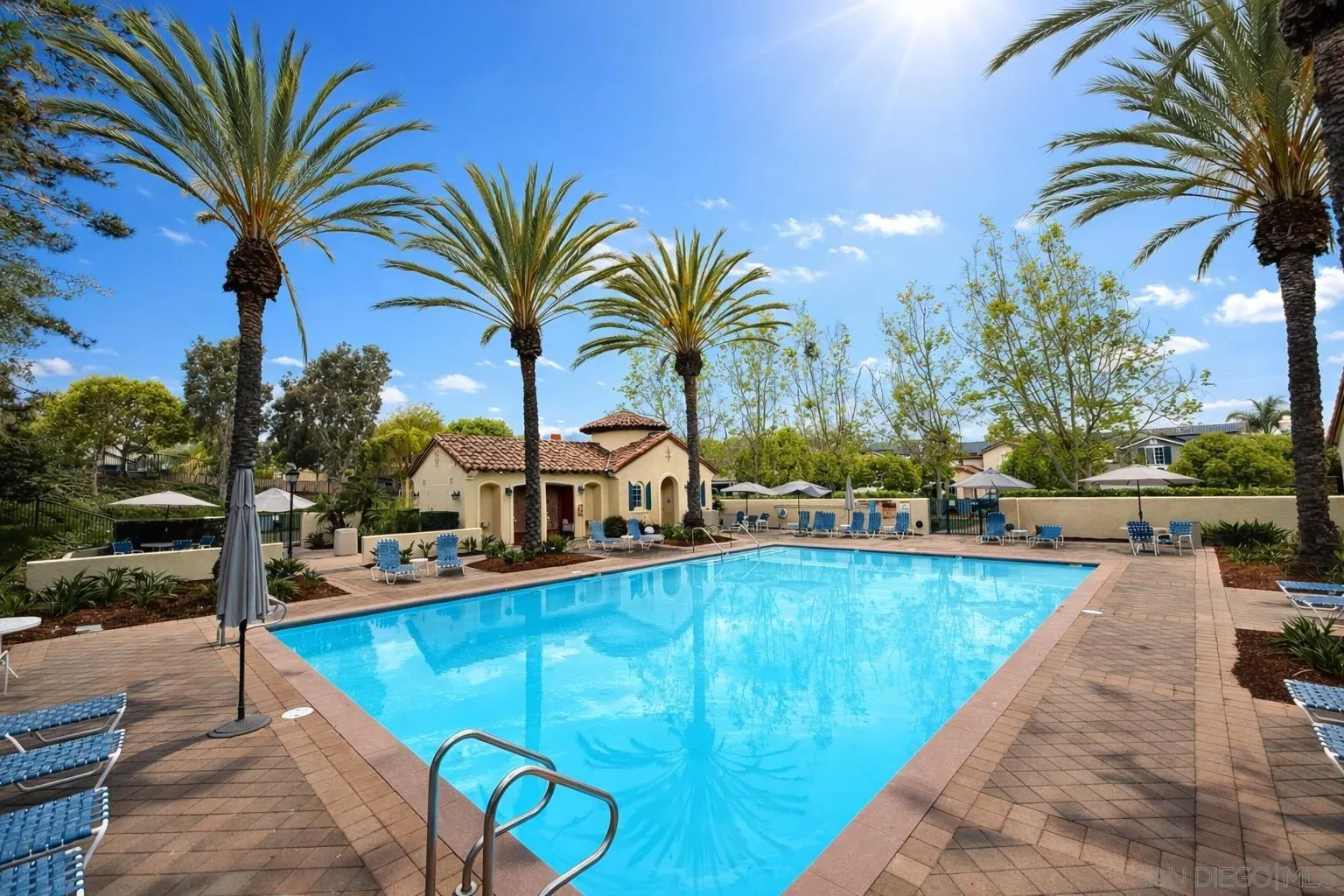 https://cdn.realtyfeed.com/cdn/127/260008697/94f1e936318f32e6b259661bfa9f14a4.webp