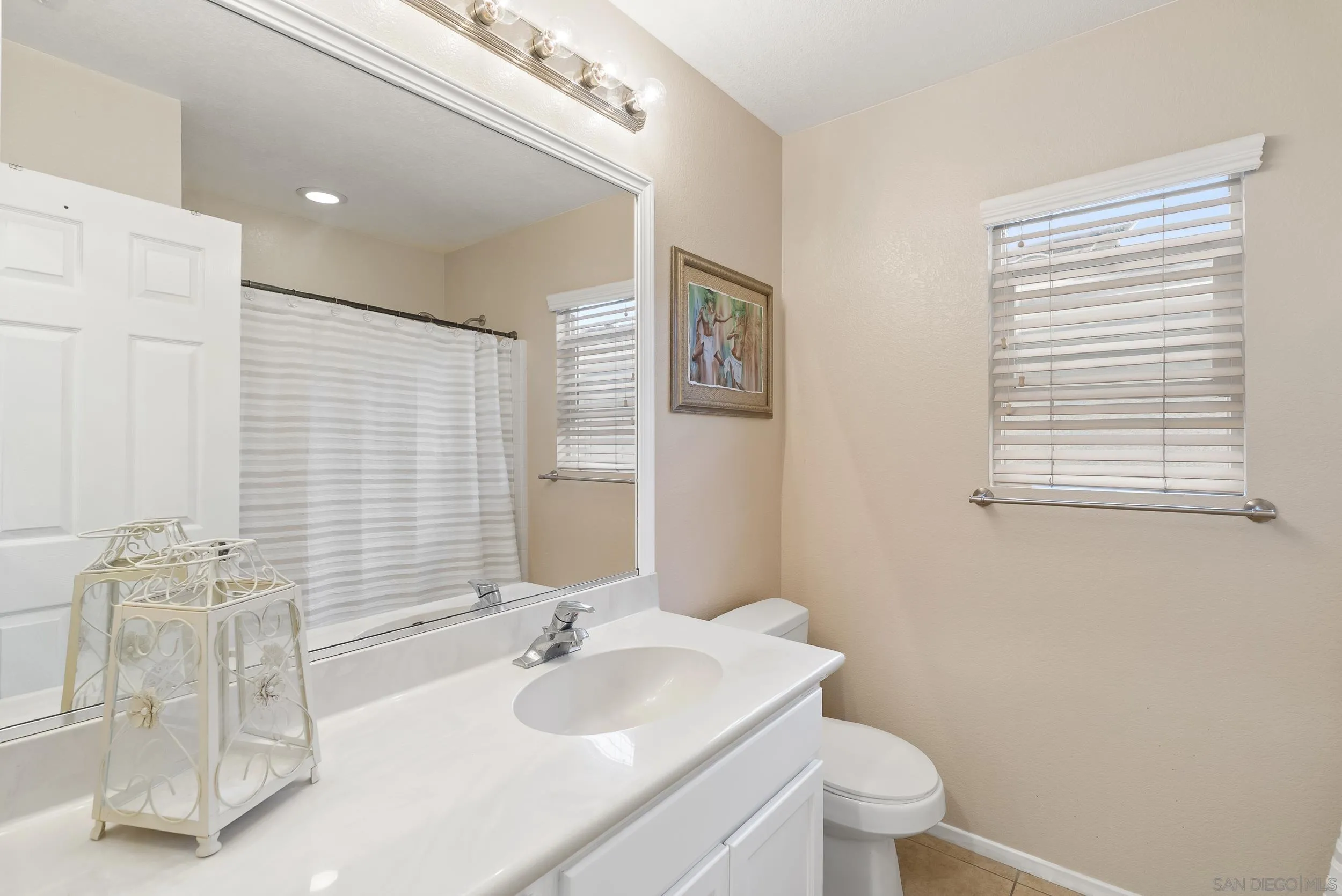 https://cdn.realtyfeed.com/cdn/127/260008697/fee76d114acf7859aa859d622e704090.webp