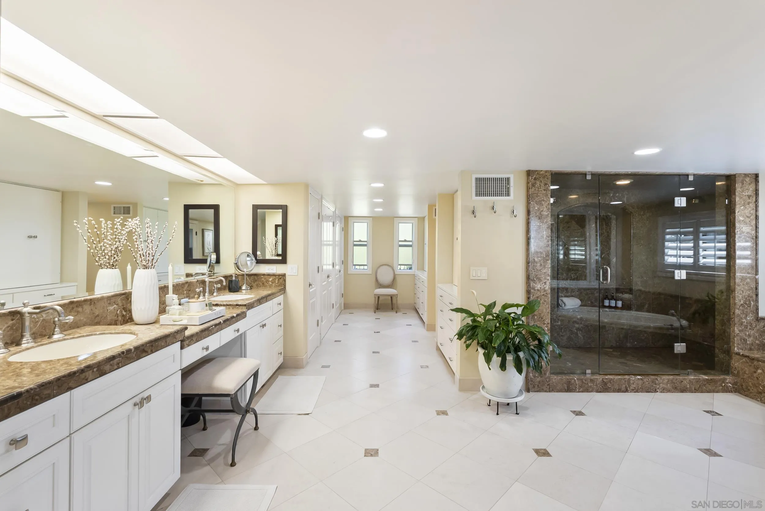 6525 Crystalaire, San Diego, CA, 92120