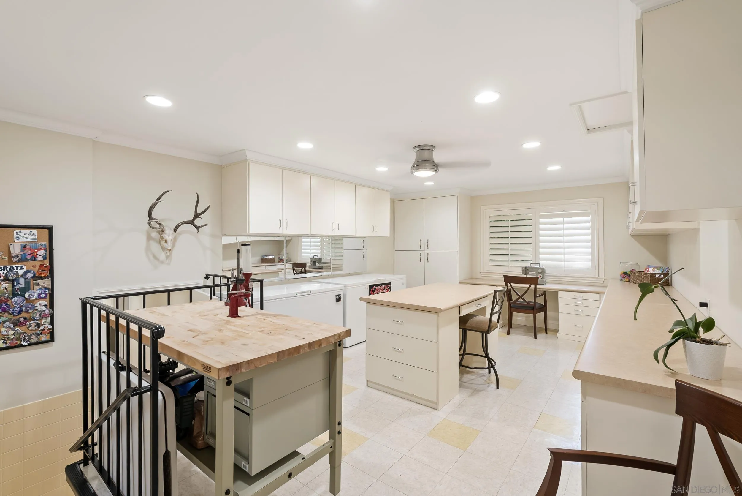 6525 Crystalaire, San Diego, CA, 92120