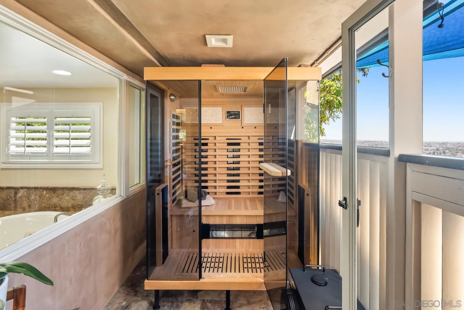 6525 Crystalaire, San Diego, CA, 92120
