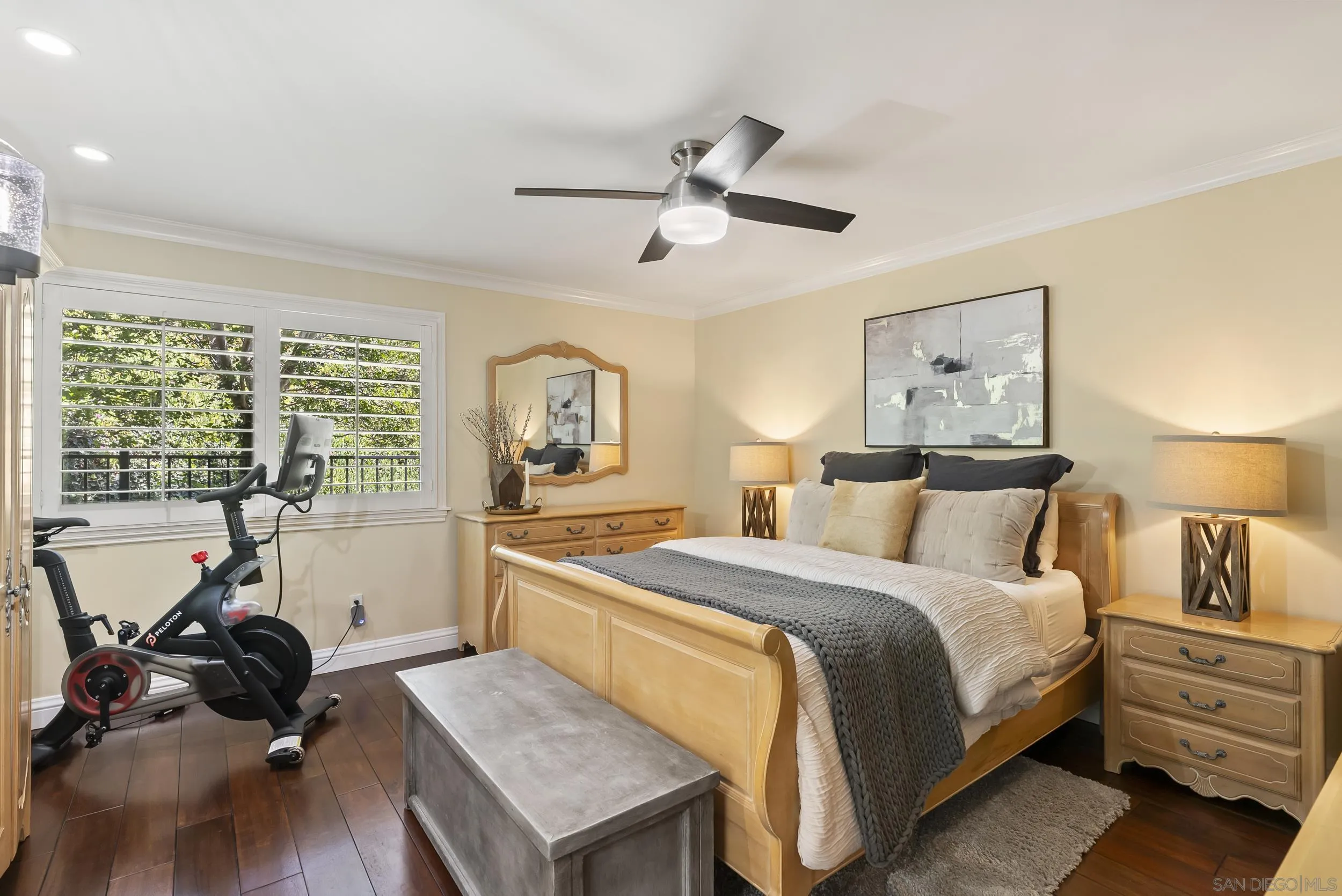 6525 Crystalaire, San Diego, CA, 92120