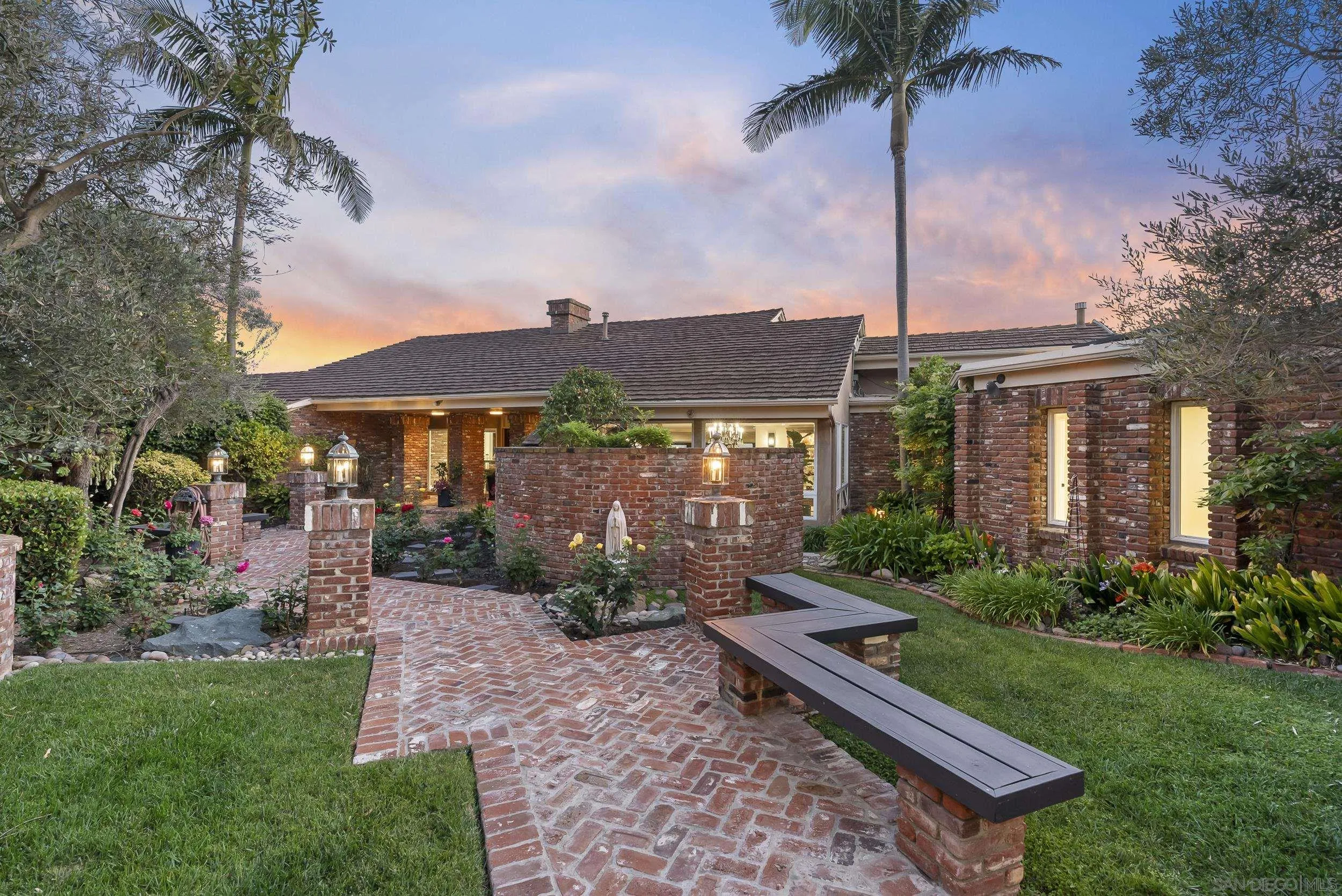 6525 Crystalaire, San Diego, CA, 92120
