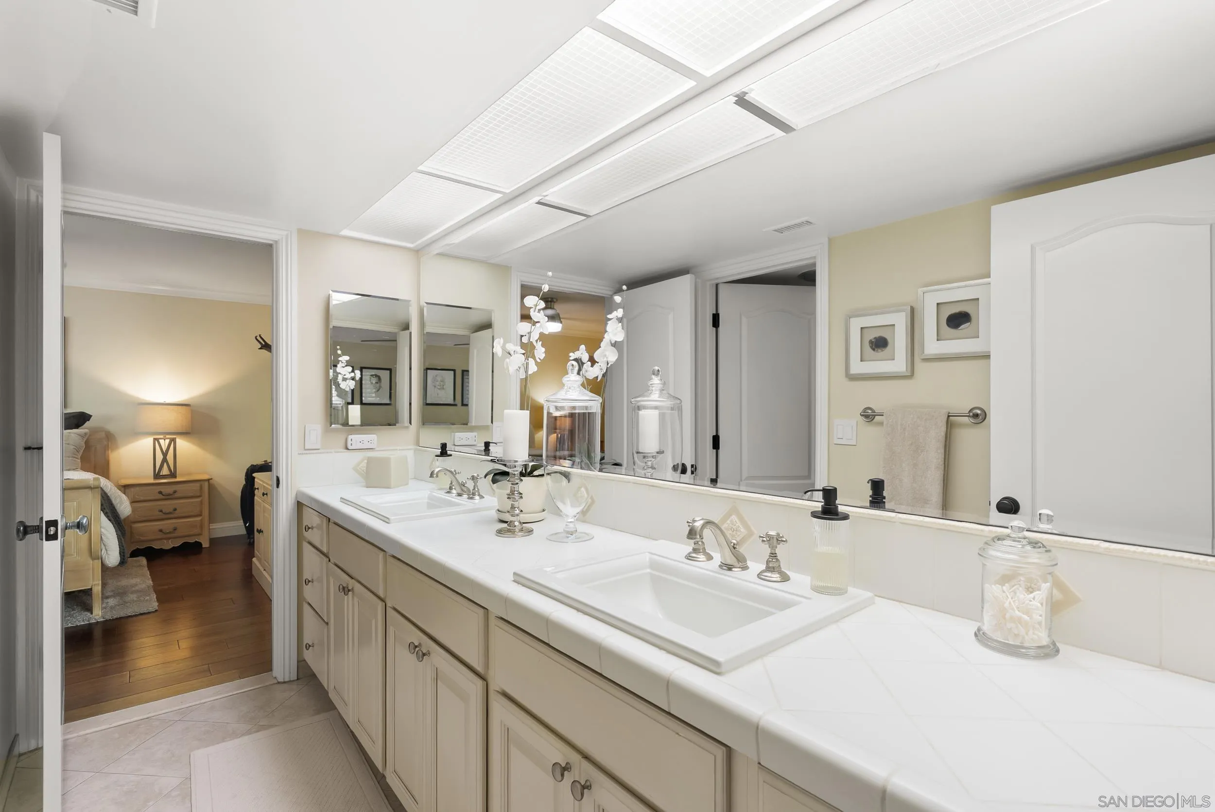 6525 Crystalaire, San Diego, CA, 92120