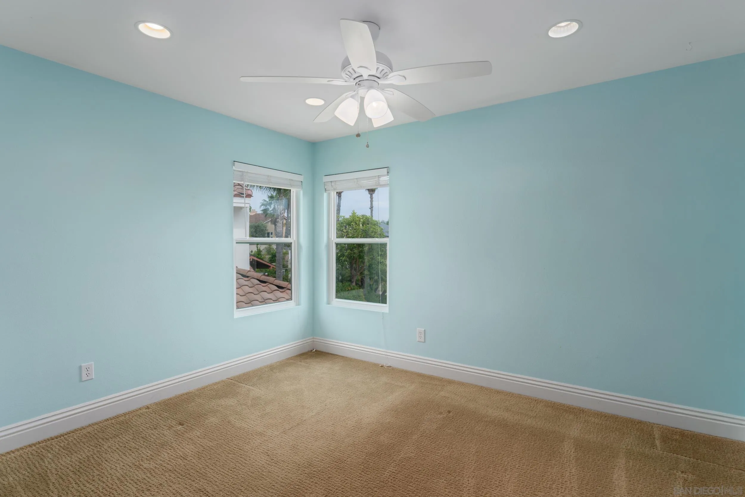 https://cdn.realtyfeed.com/cdn/127/260008704/7cbaf2f3b61baf43465ecc90d6a3860c.webp