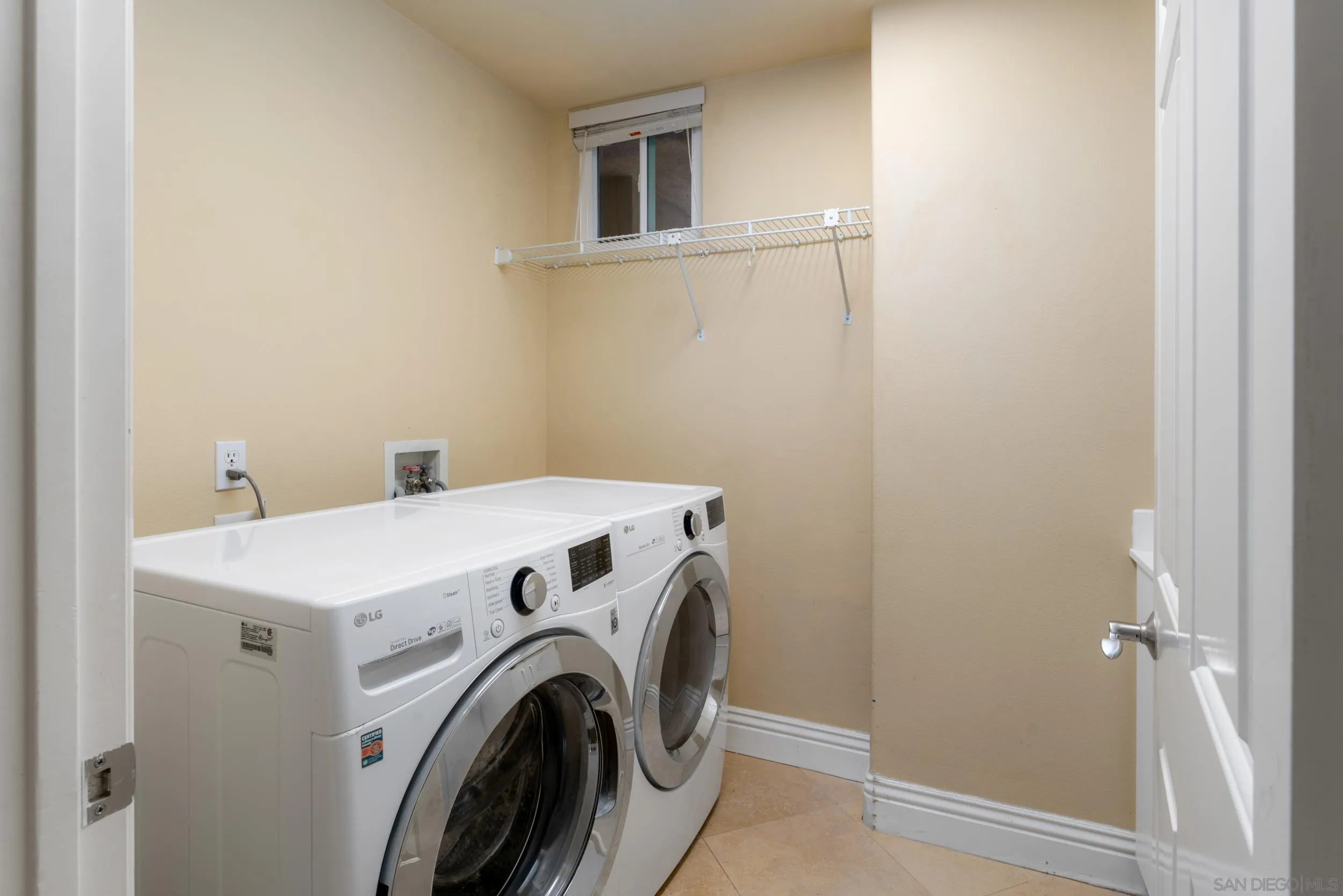 https://cdn.realtyfeed.com/cdn/127/260008704/9dd583ed381f111d9afd3c10b12426cc.webp