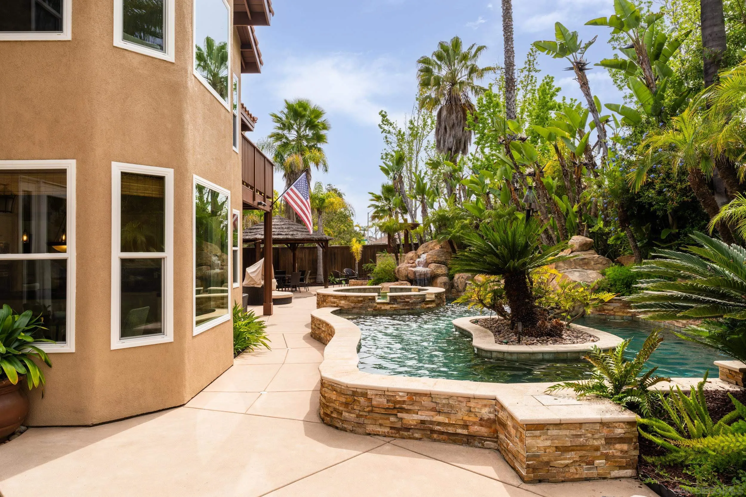 https://cdn.realtyfeed.com/cdn/127/260008704/c2844f0e55f5e6bf9f535cbe27f51199.webp