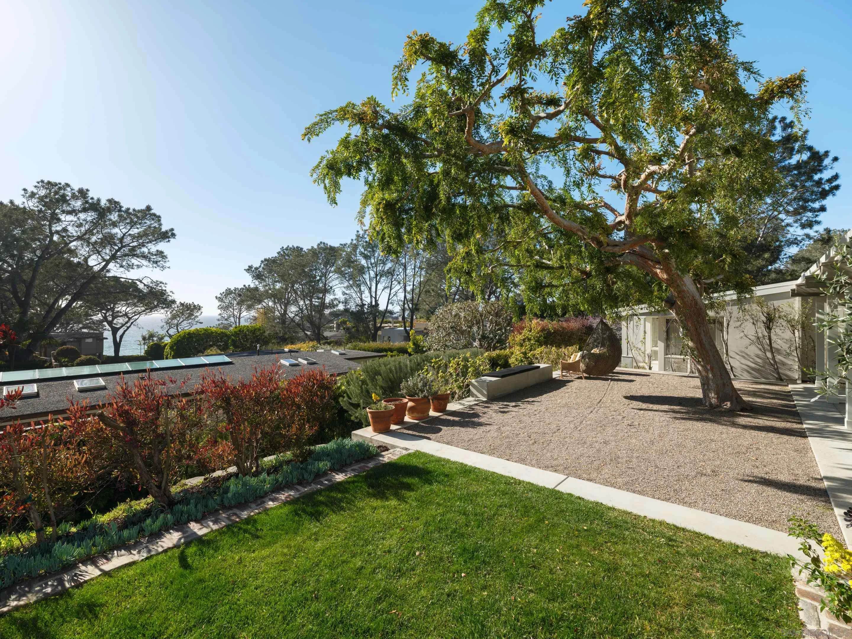 https://cdn.realtyfeed.com/cdn/127/260008707/7260d820a7e697f87c044985e43172fe.webp