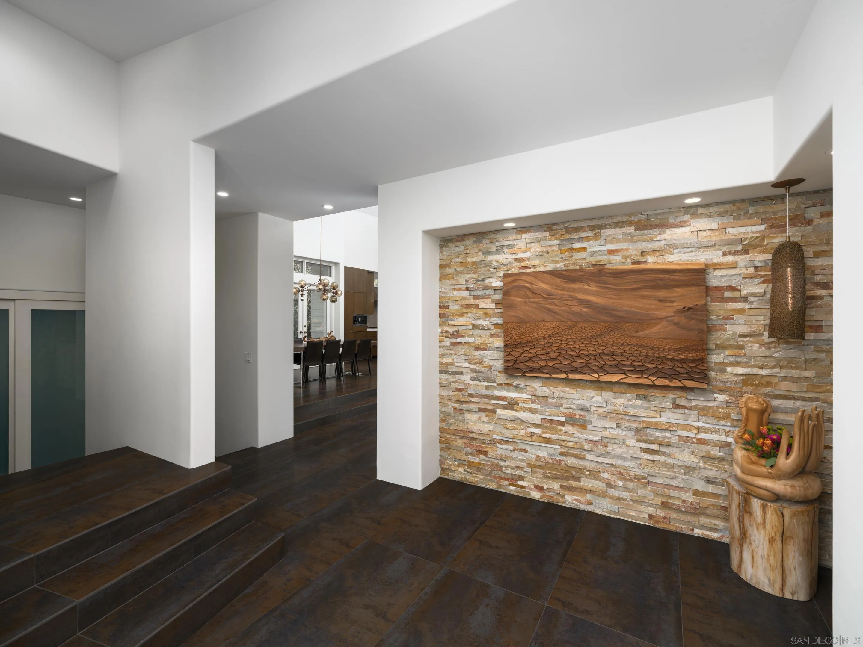 https://cdn.realtyfeed.com/cdn/127/260008707/e00134bee13f6677e1c52fc72b9a7d4e.webp