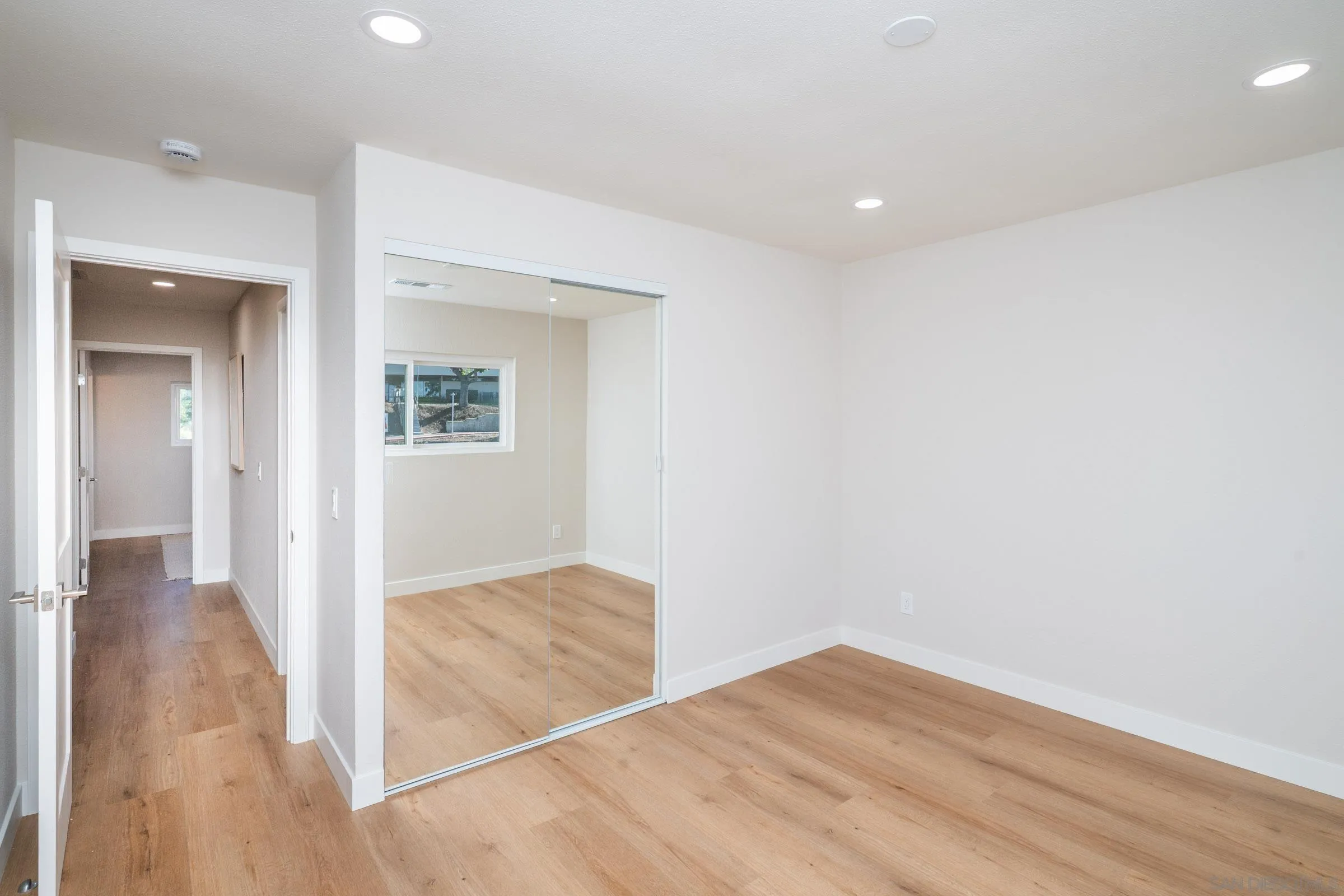 https://cdn.realtyfeed.com/cdn/127/260008732/8531ac1c27ebb1ba6e96a7ac1344fb66.webp