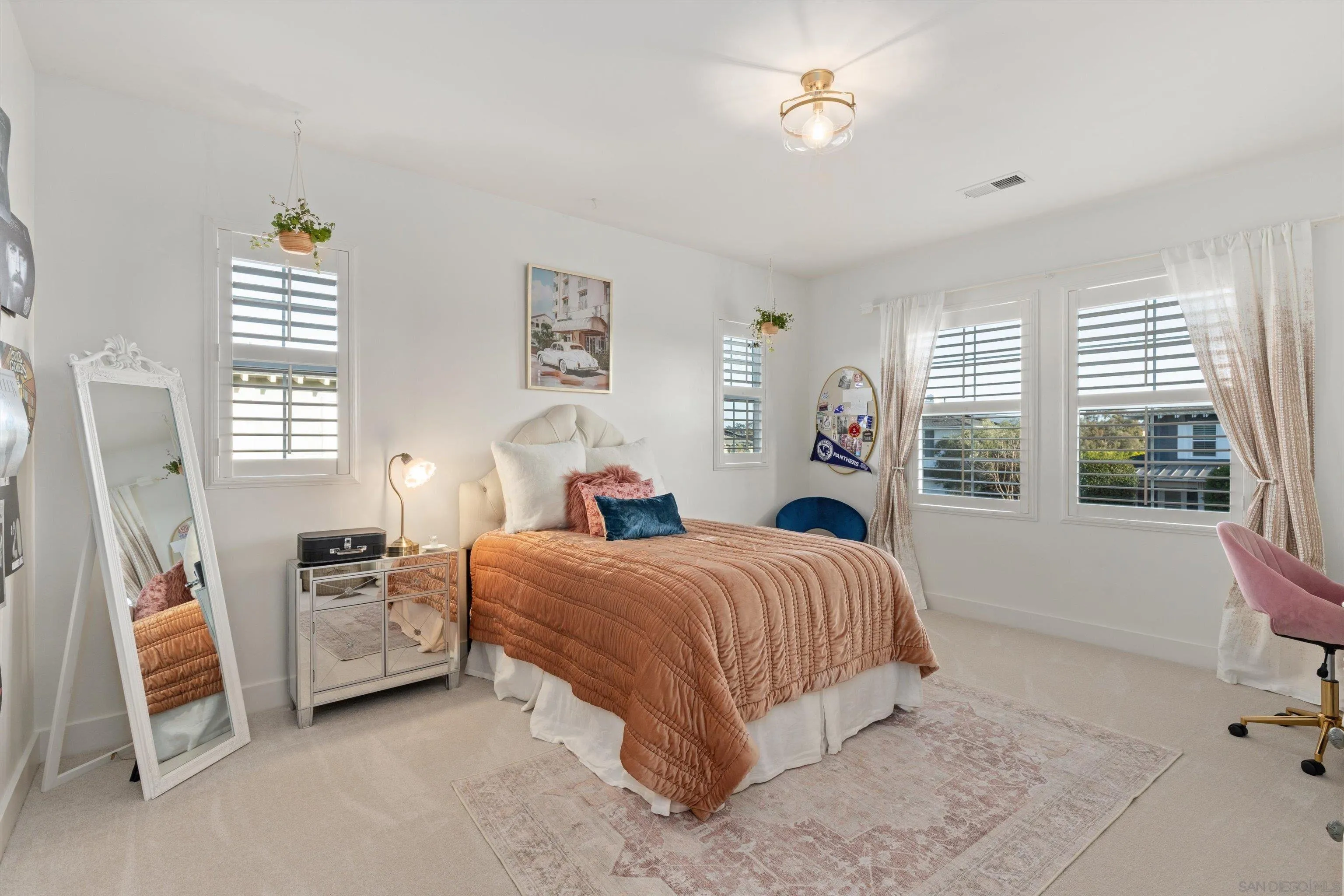 https://cdn.realtyfeed.com/cdn/127/260008734/9e6ca2033f4dd05b46473605bba87ab4.webp