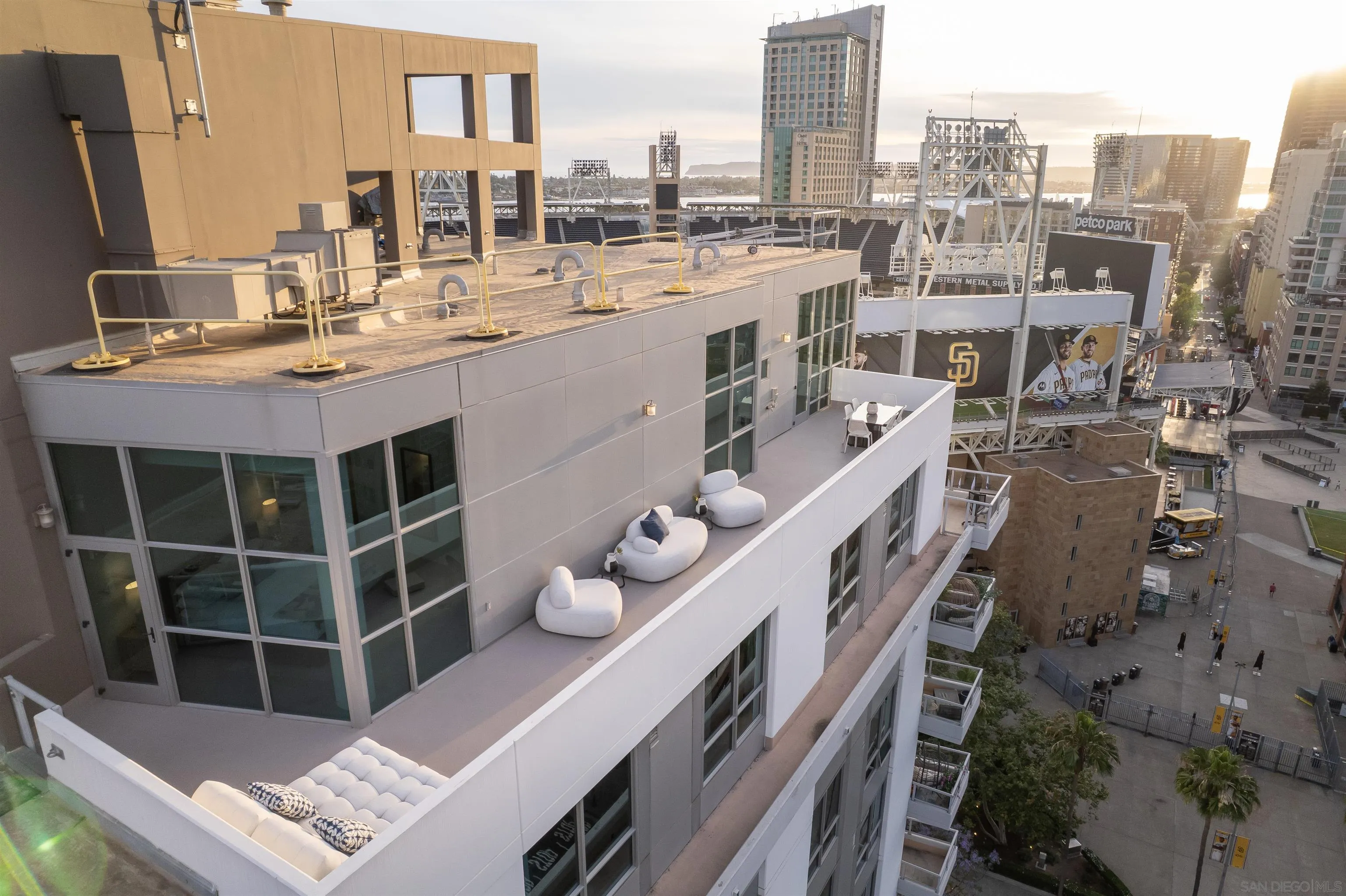 Photo #11: 260008736 Listing: Photo #11