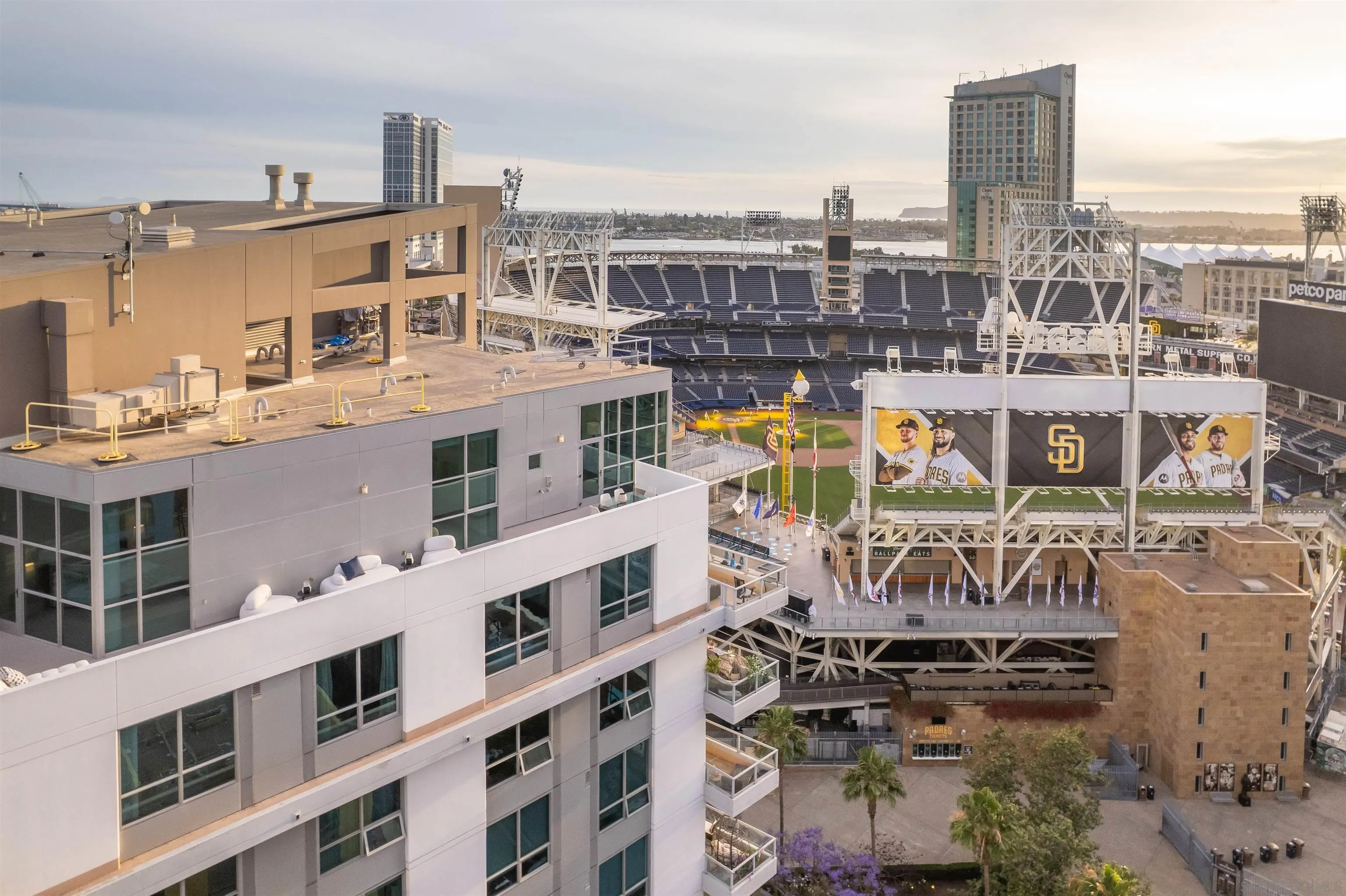 Photo #8: 260008736 Listing: Photo #8