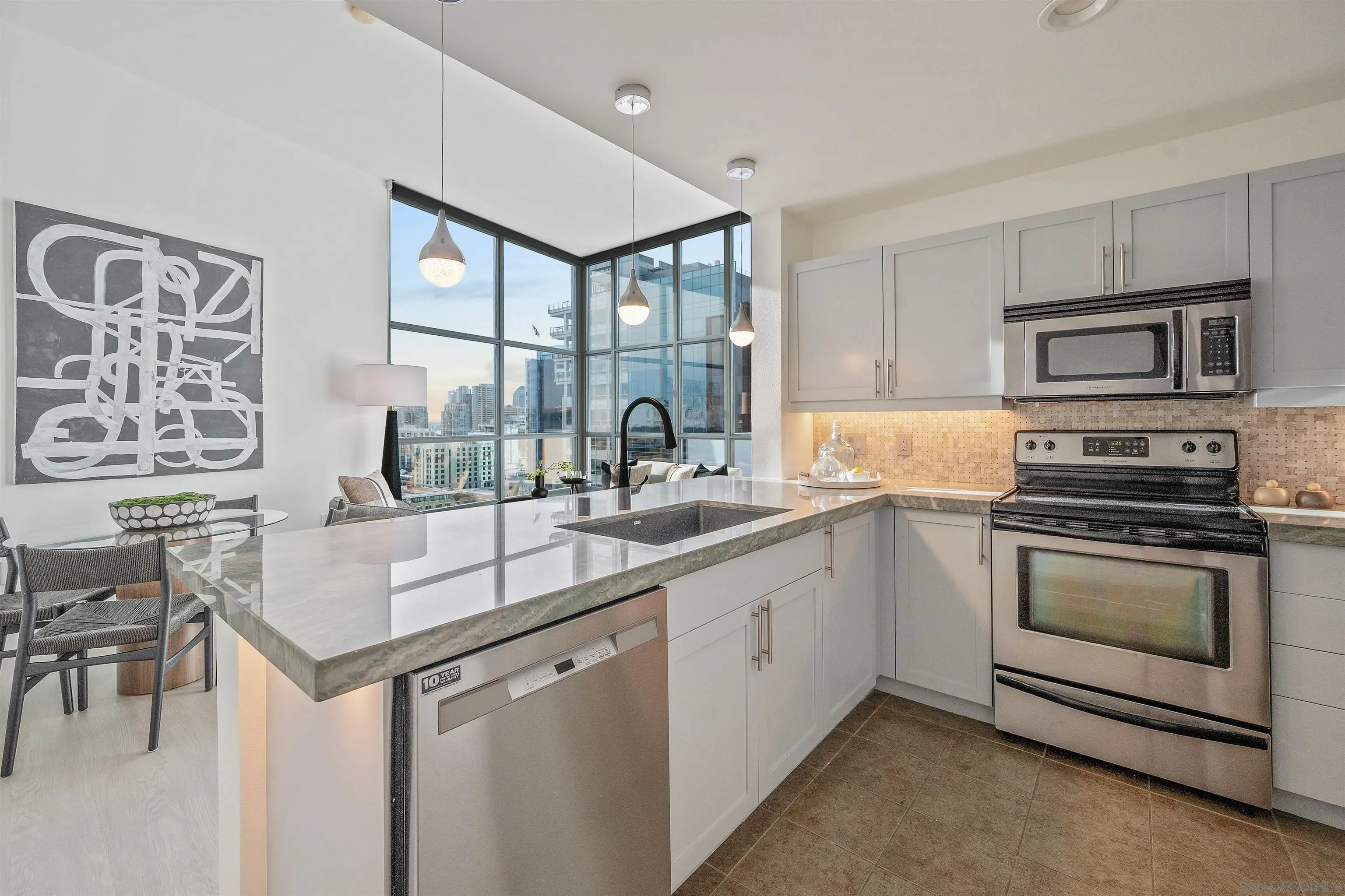 Photo #13: 260008736 Listing: Photo #13