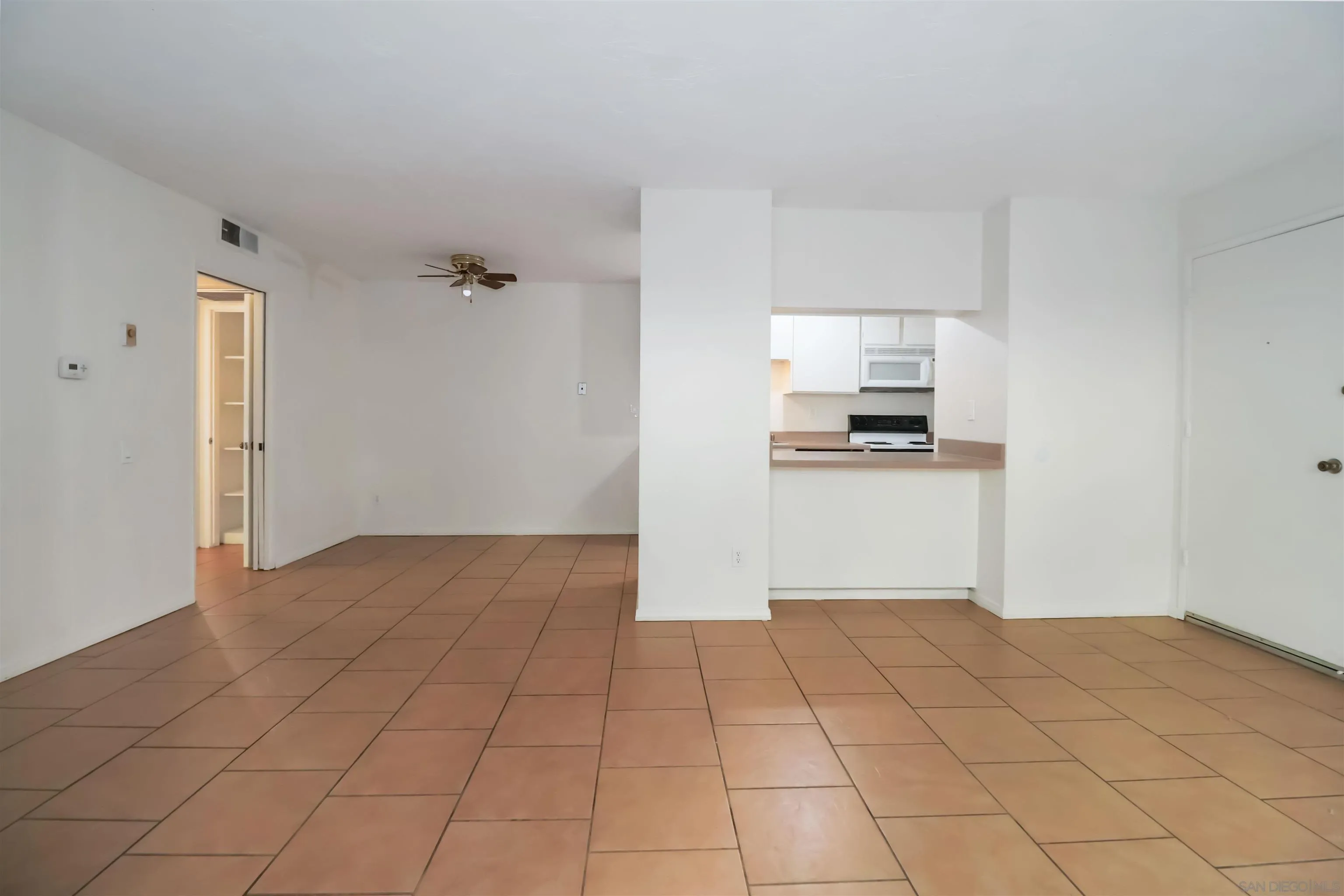 Photo #11: 260008746 Listing: Photo #11