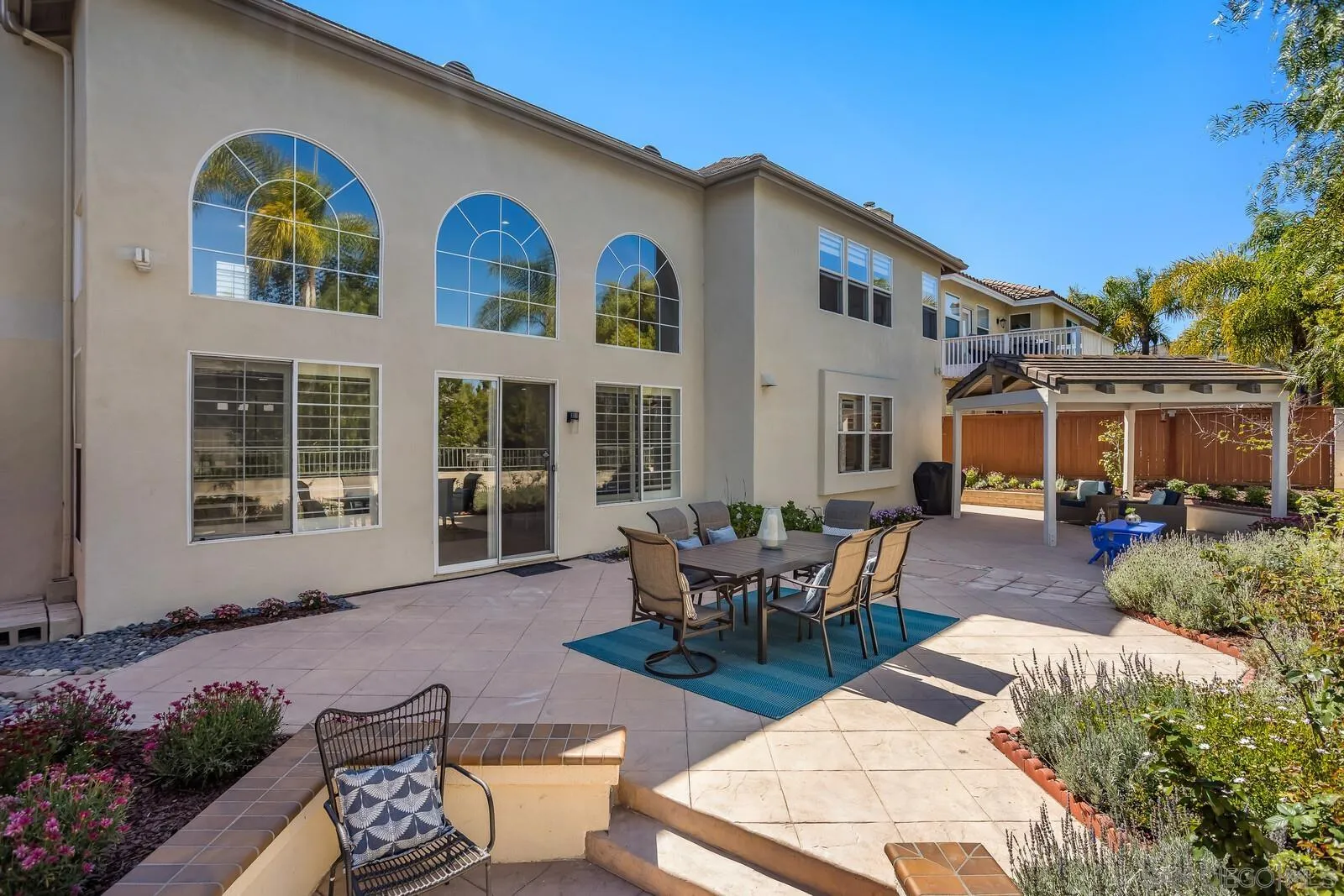 https://cdn.realtyfeed.com/cdn/127/260008747/17d80c1ae85d245cd5b8c662ce5b8be7.webp