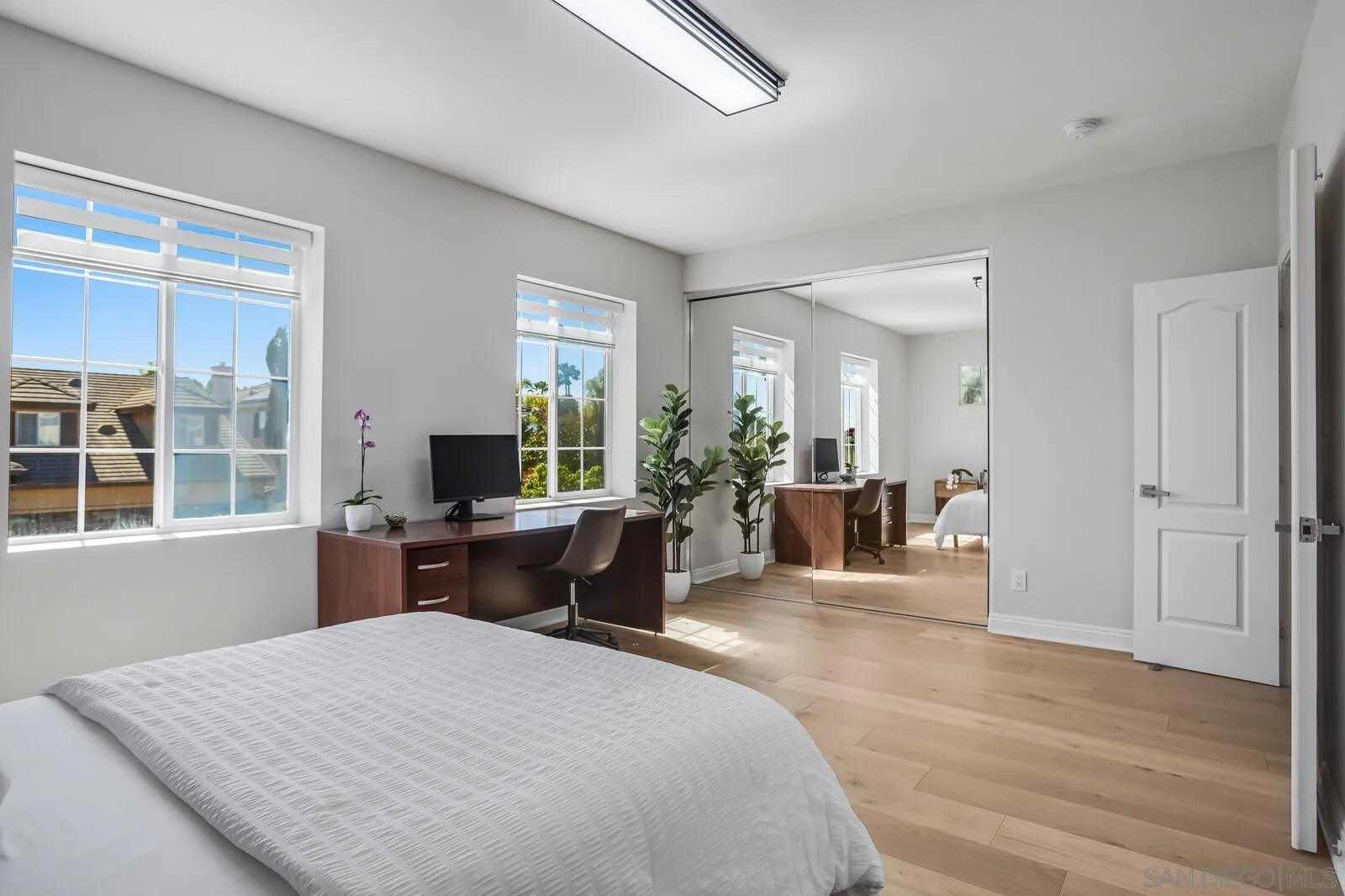 https://cdn.realtyfeed.com/cdn/127/260008747/648ba19d45b9e4bc268371cc79bc31ad.webp