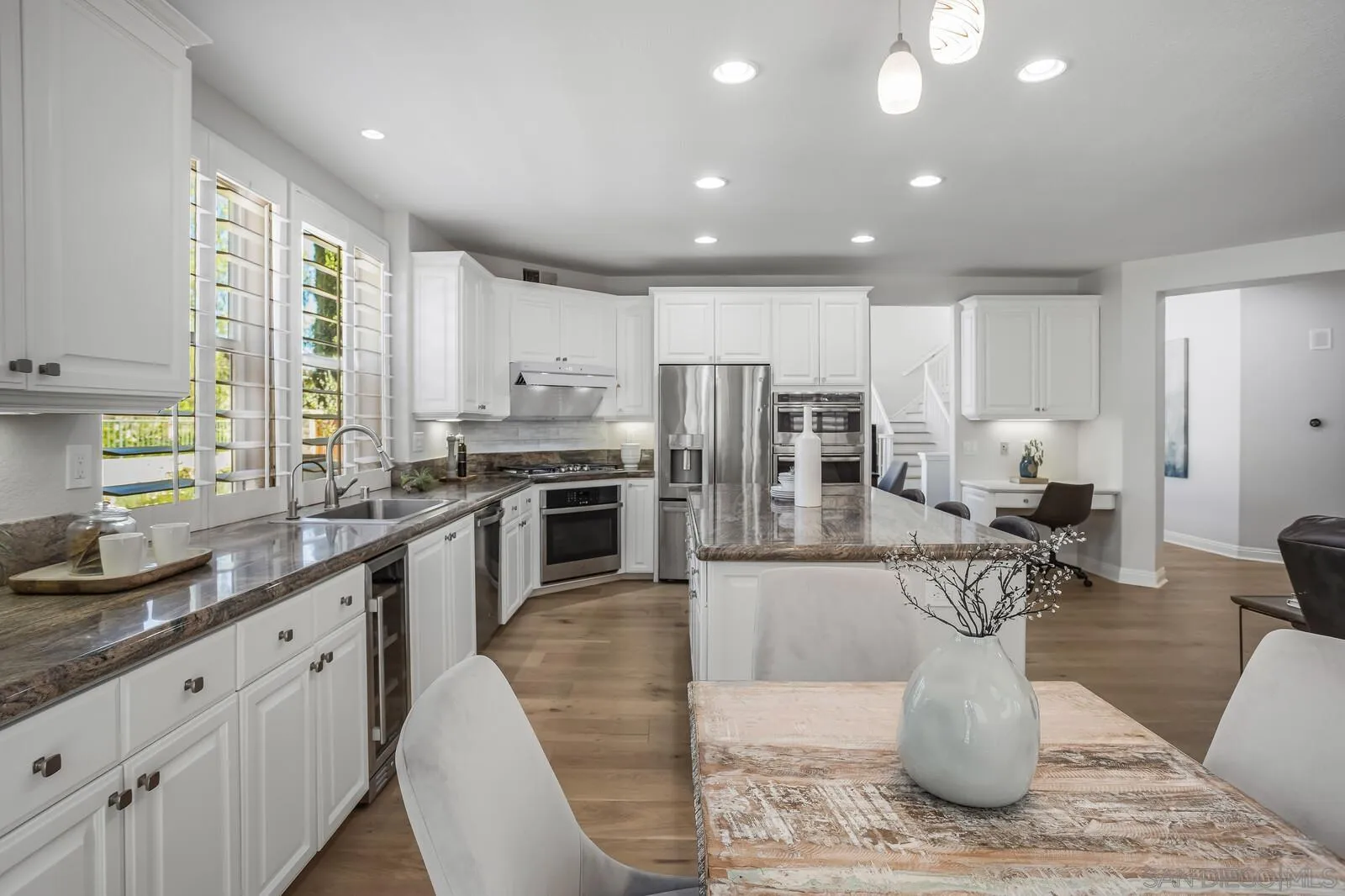 https://cdn.realtyfeed.com/cdn/127/260008747/7bfc19ad4b6a36a2a1b15d00c249c3b5.webp