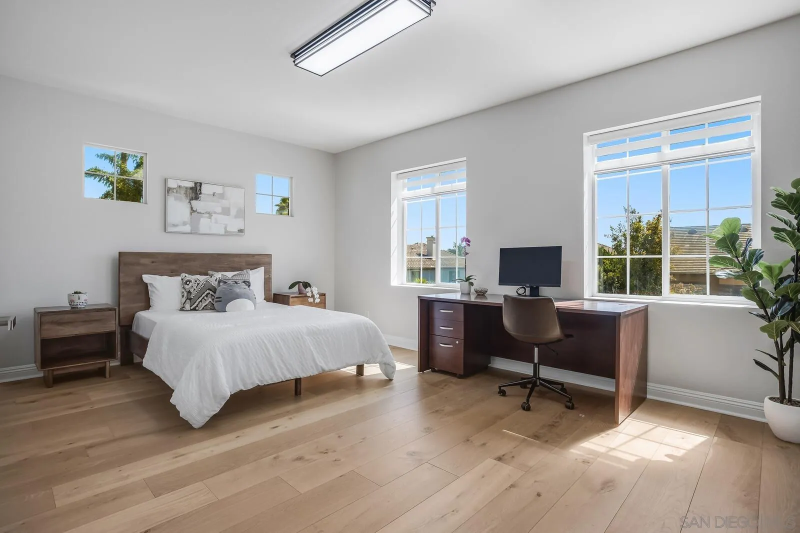 https://cdn.realtyfeed.com/cdn/127/260008747/ec85279c5d1d3520a96de40c15eb7777.webp