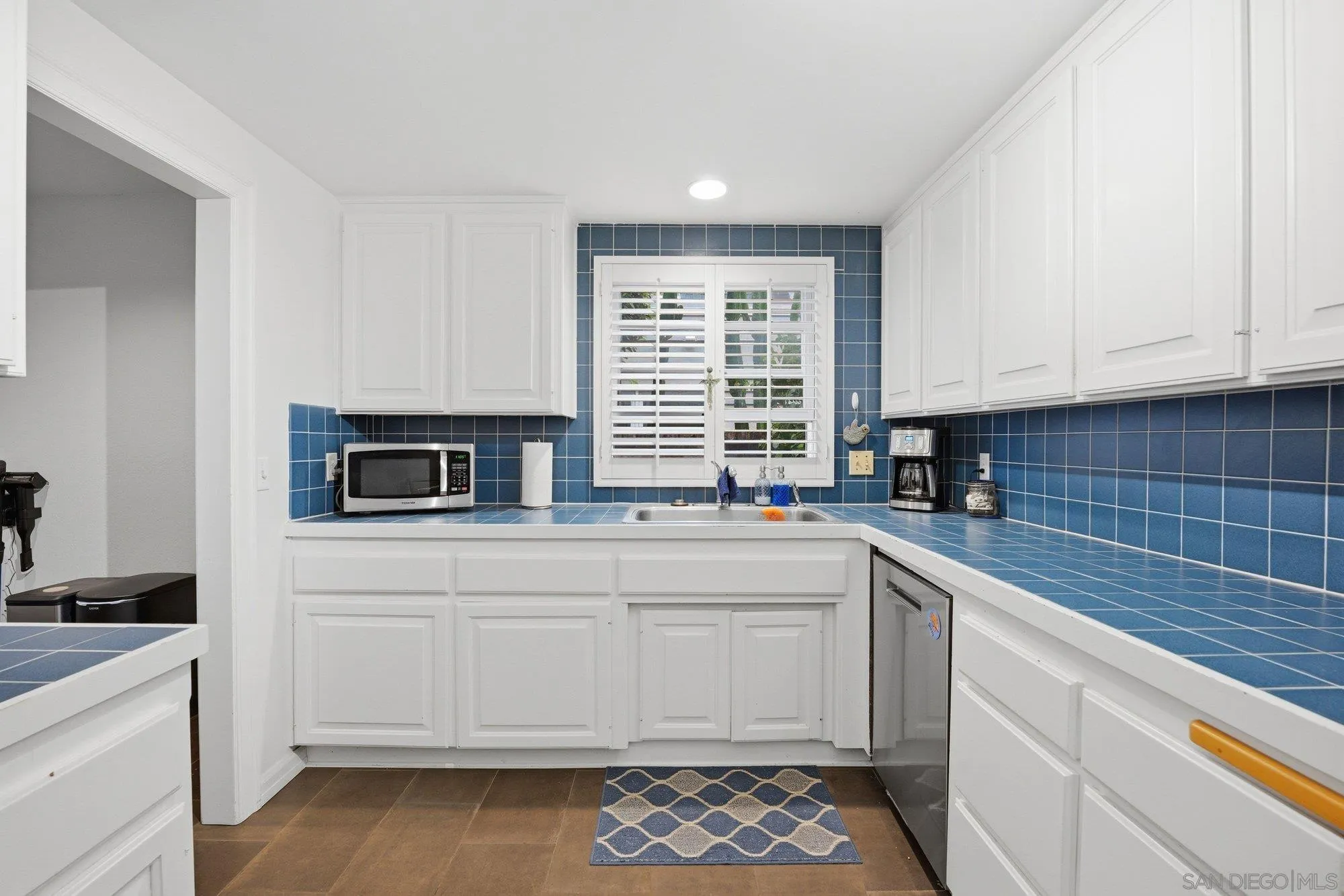 Photo #8: 260008749 Listing: Photo #8
