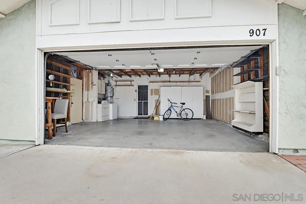 https://cdn.realtyfeed.com/cdn/127/260008752/3ae765a0ad5be2ee733653a11dafb731.webp