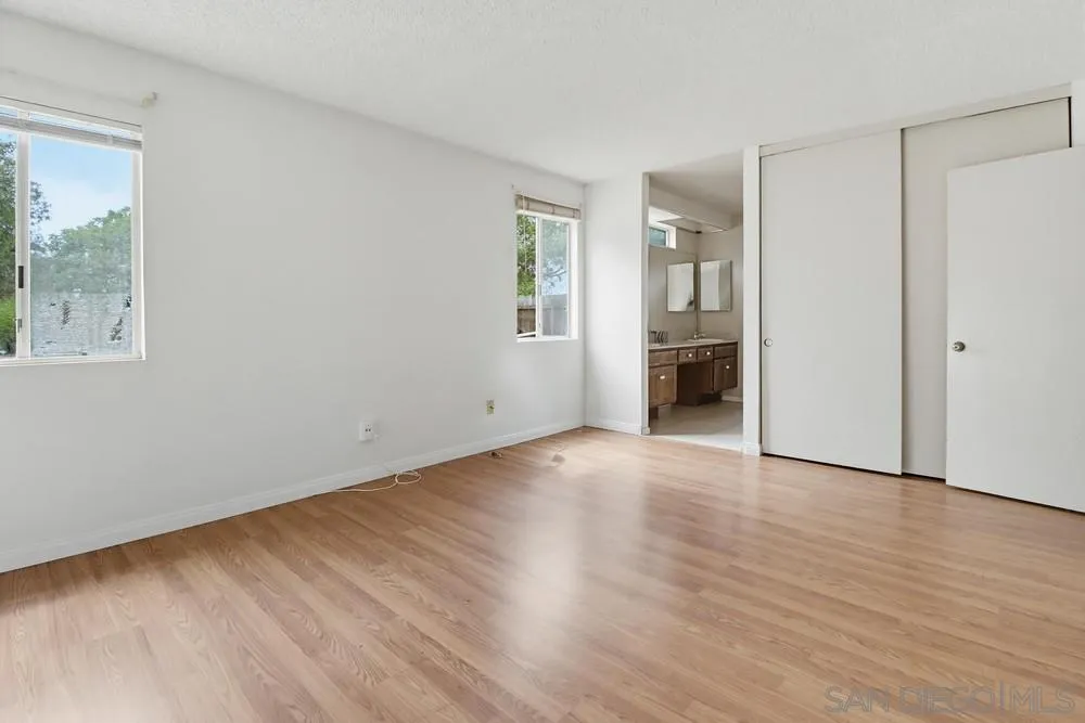 https://cdn.realtyfeed.com/cdn/127/260008752/5b1d35f7b1e6c1ca840be517e27816b2.webp