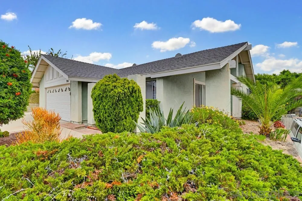 https://cdn.realtyfeed.com/cdn/127/260008752/ad96de042b68ddc7d0c0fe5f7e818b39.webp