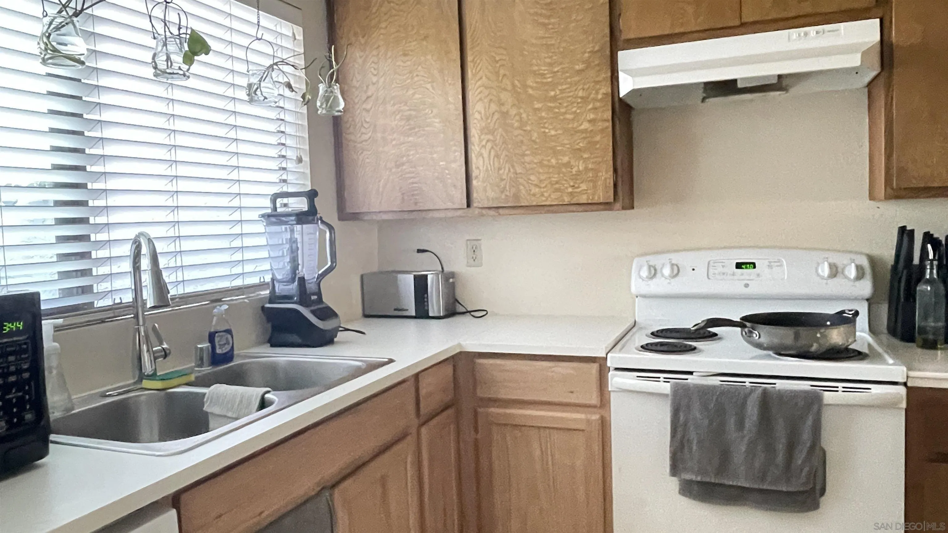 4044 Crystal Dawn Ln UNIT 103, San Diego, CA, 92122