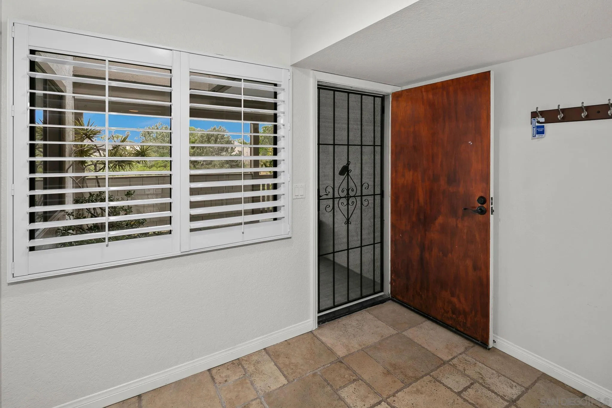 Photo #4: 260008761 Listing: Photo #4