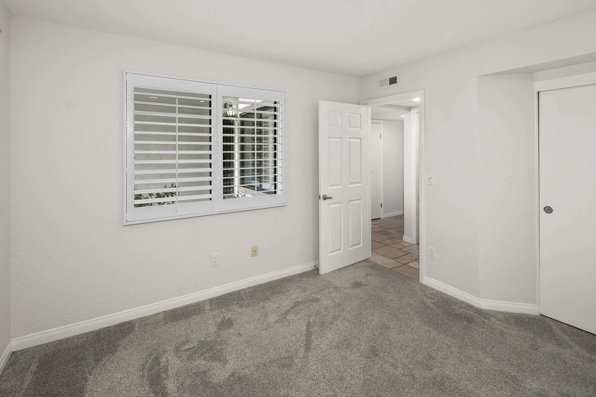Photo #18: 260008761 Listing: Photo #18