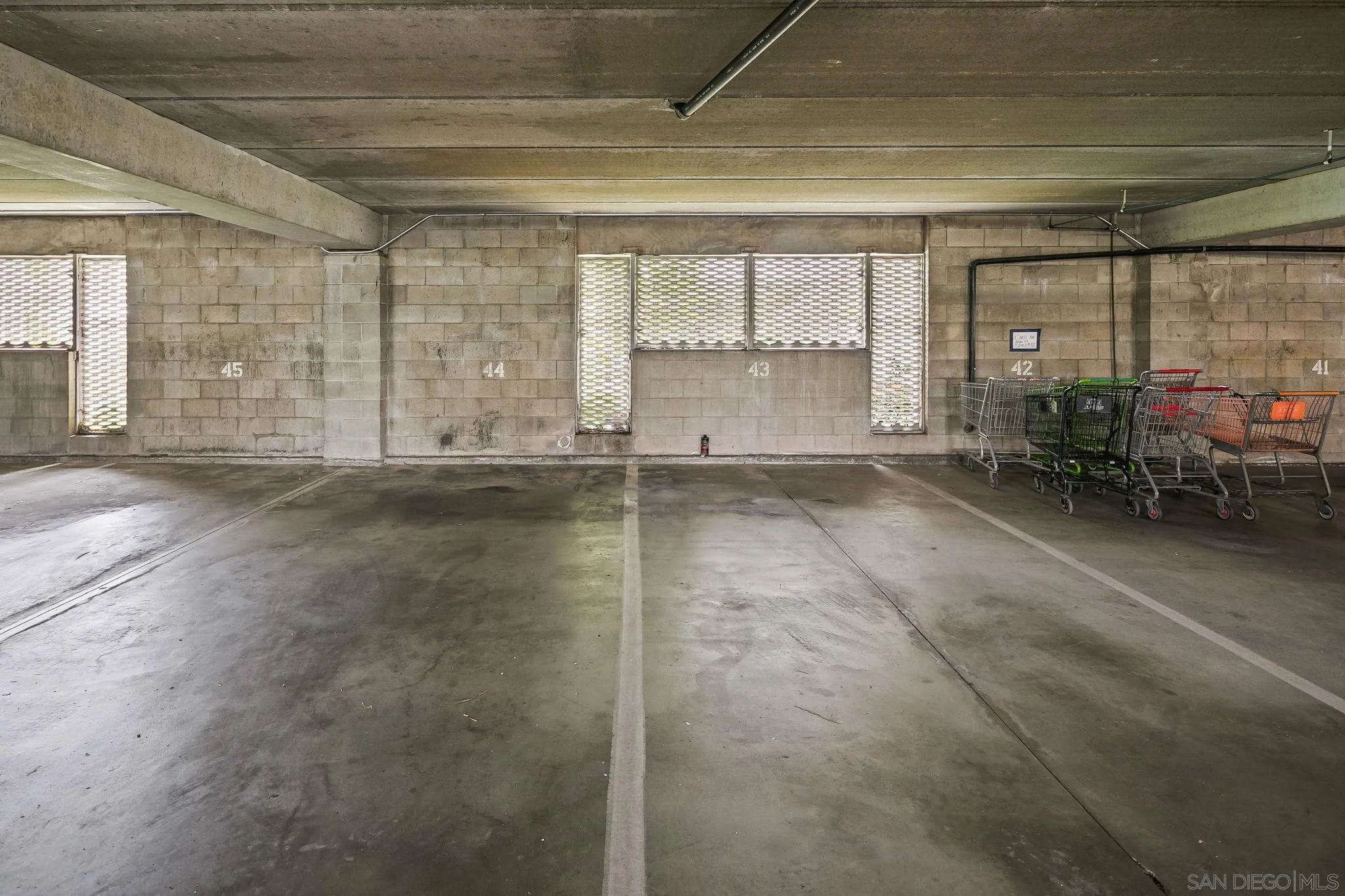 Photo #35: 260008761 Listing: Photo #35